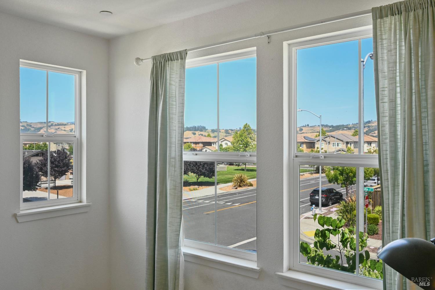 Rohnert Park, California, 94928, United States, 3 Bedrooms Bedrooms, ,3 BathroomsBathrooms,Residential,For Sale,1925027