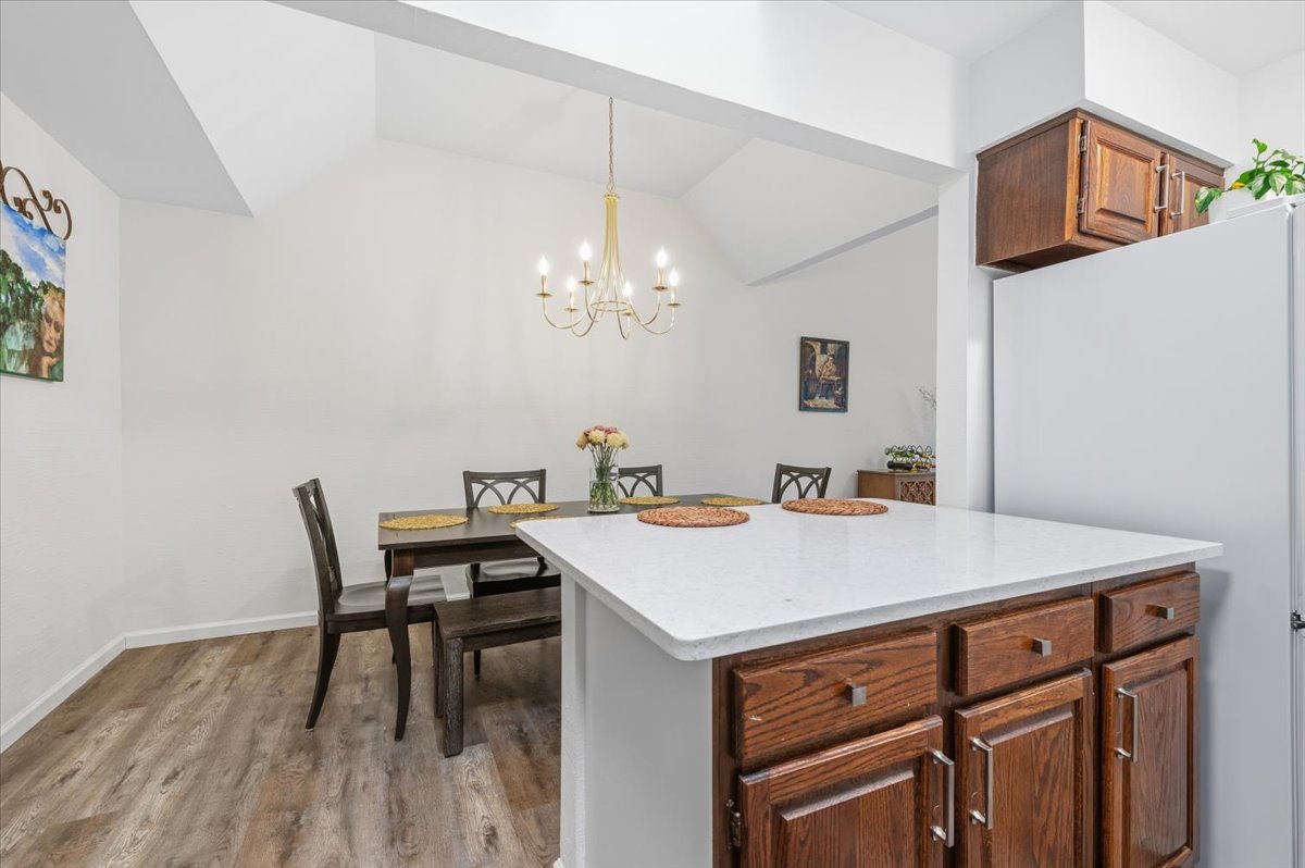 Massapequa Park, New York, 11762, United States, 2 Bedrooms Bedrooms, ,2 BathroomsBathrooms,Residential,For Sale,2008592