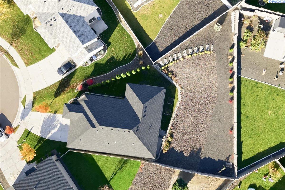 Richland, Washington, 99352, United States, 3 Bedrooms Bedrooms, ,2 BathroomsBathrooms,Residential,For Sale,1991630