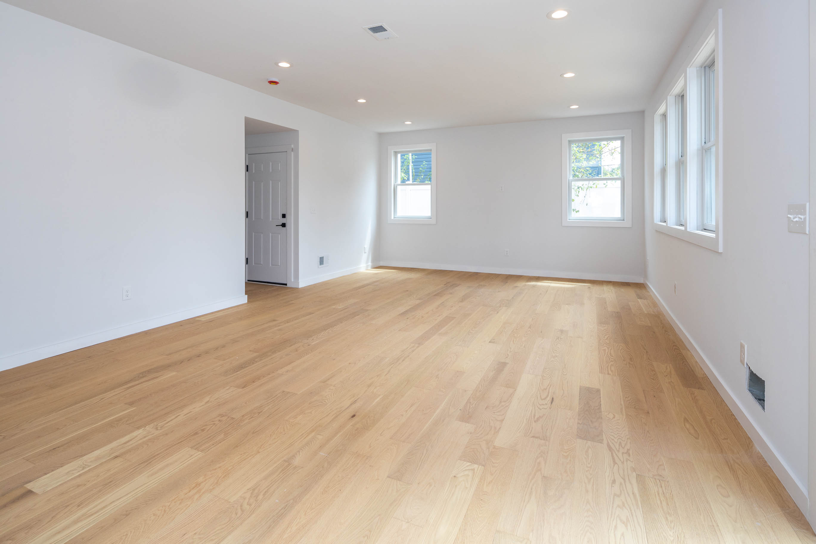 Edison, New Jersey, 08817, United States, 5 Bedrooms Bedrooms, ,4 BathroomsBathrooms,Residential,For Sale,1943601
