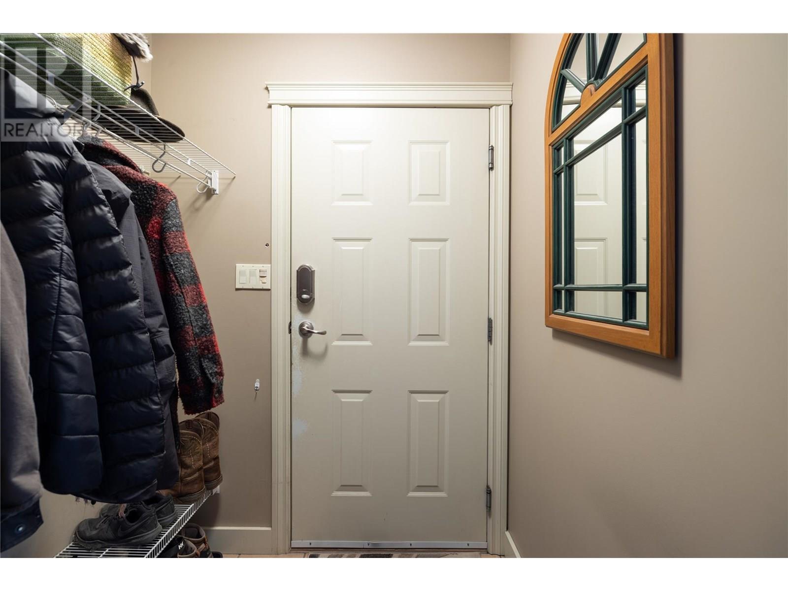 COLDSTREAM, British Columbia, V1B 3E8, CA, 3 Bedrooms Bedrooms, ,2 BathroomsBathrooms,Residential,For Sale,1837127
