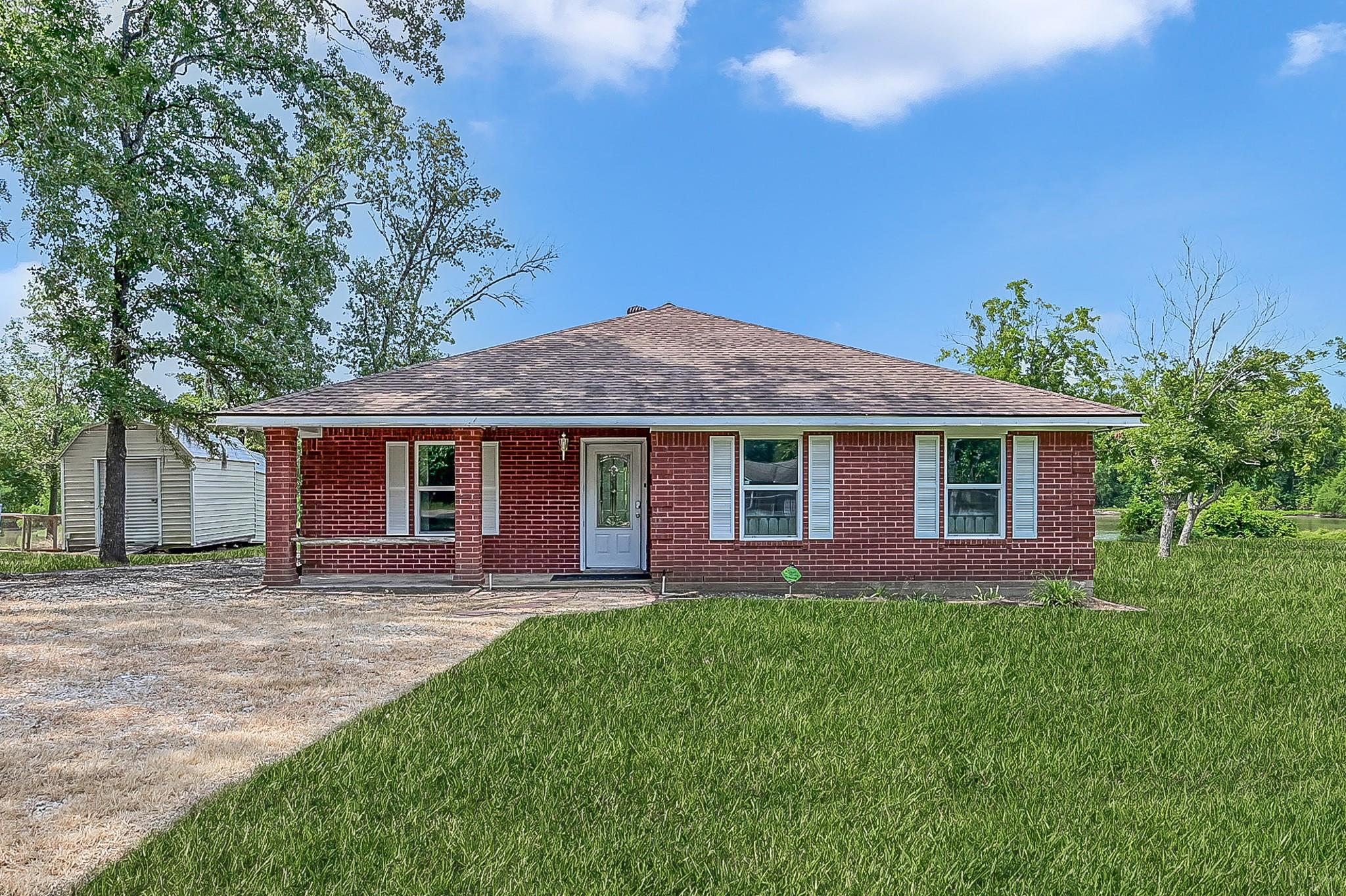 Huntsville, Texas, 77320, United States, 3 Bedrooms Bedrooms, ,2 BathroomsBathrooms,Residential,For Sale,1973925