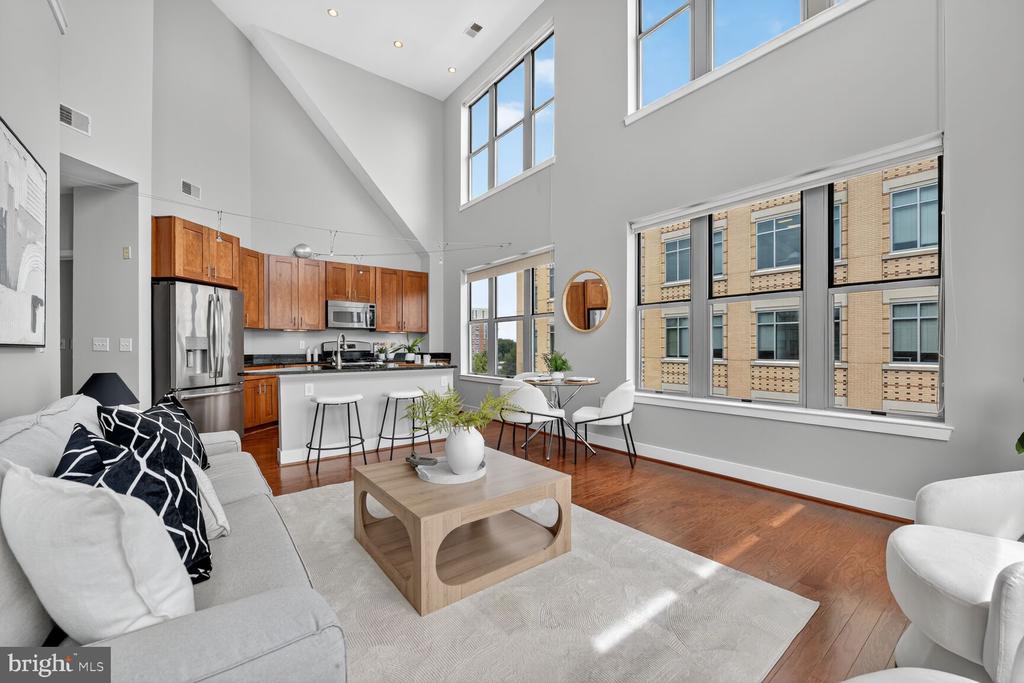 Arlington, Virginia, 22201, United States, 2 Bedrooms Bedrooms, ,2 BathroomsBathrooms,Residential,For Sale,1927773