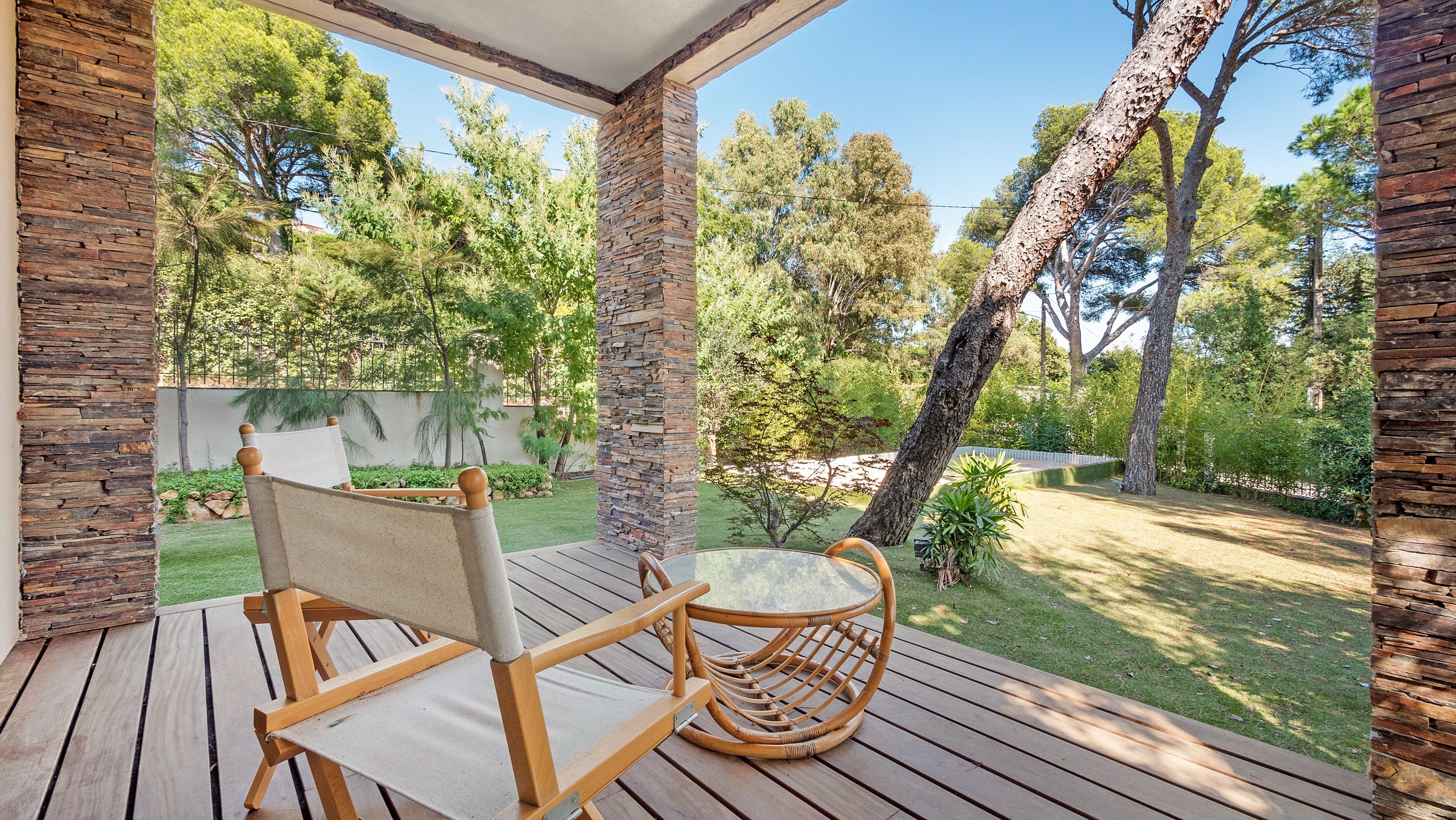  Exceptional contemporary villa for sale in Sainte-Maxime: 440 sqm, 5 bedrooms, … - 物件實景