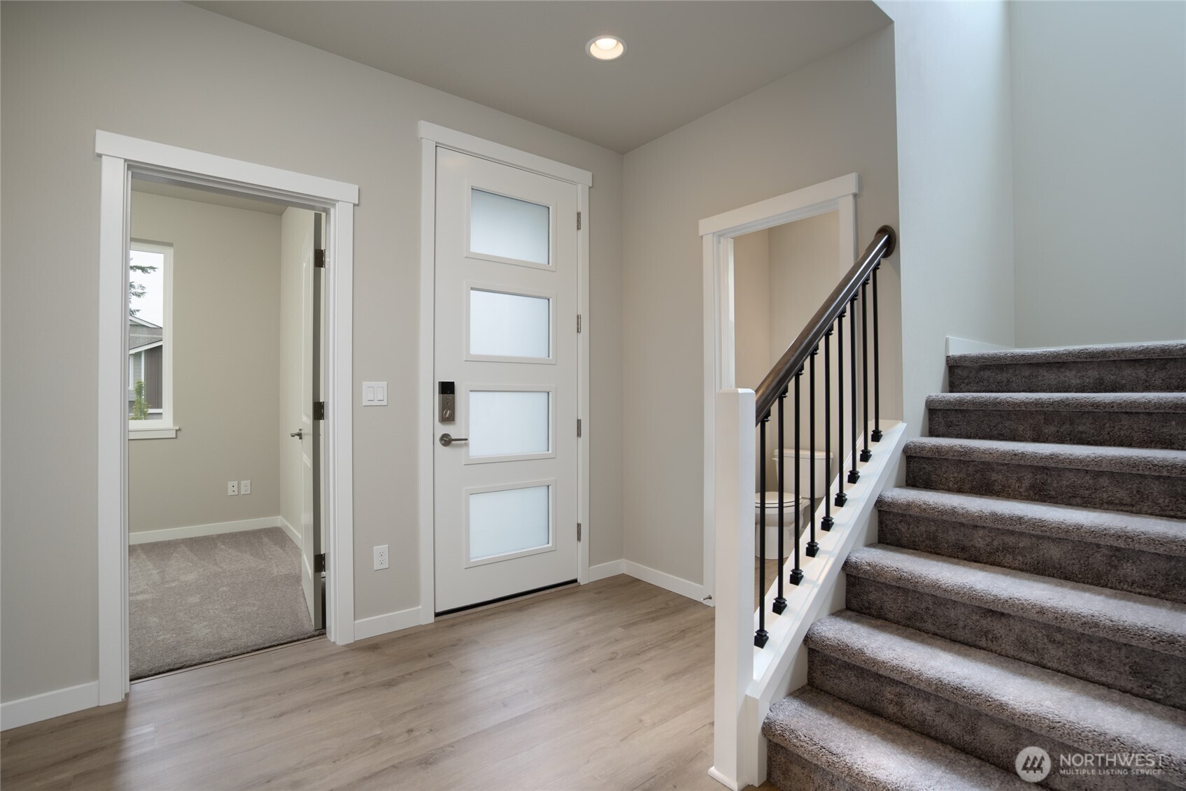 Oak Harbor, Washington, 98277, United States, 4 Bedrooms Bedrooms, ,3 BathroomsBathrooms,Residential,For Sale,1906336