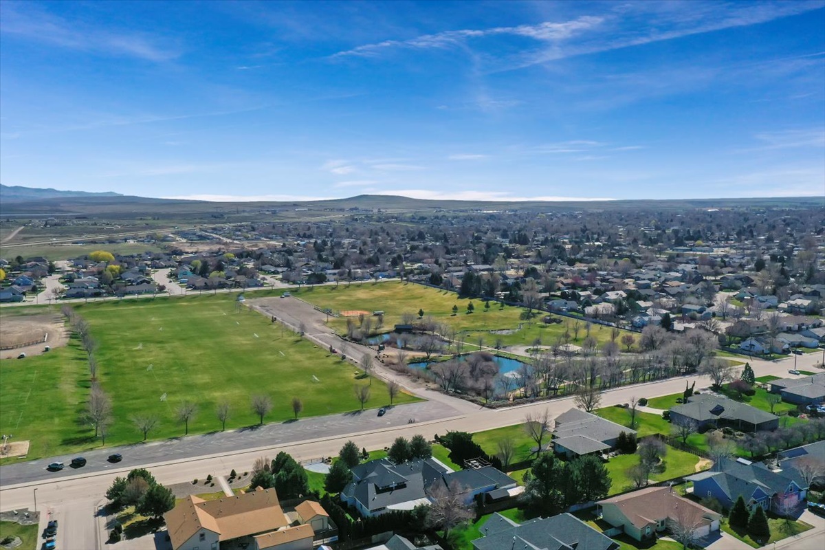 Mountain Home, Idaho, 83647, United States, 4 Bedrooms Bedrooms, ,5 BathroomsBathrooms,Residential,For Sale,1978242