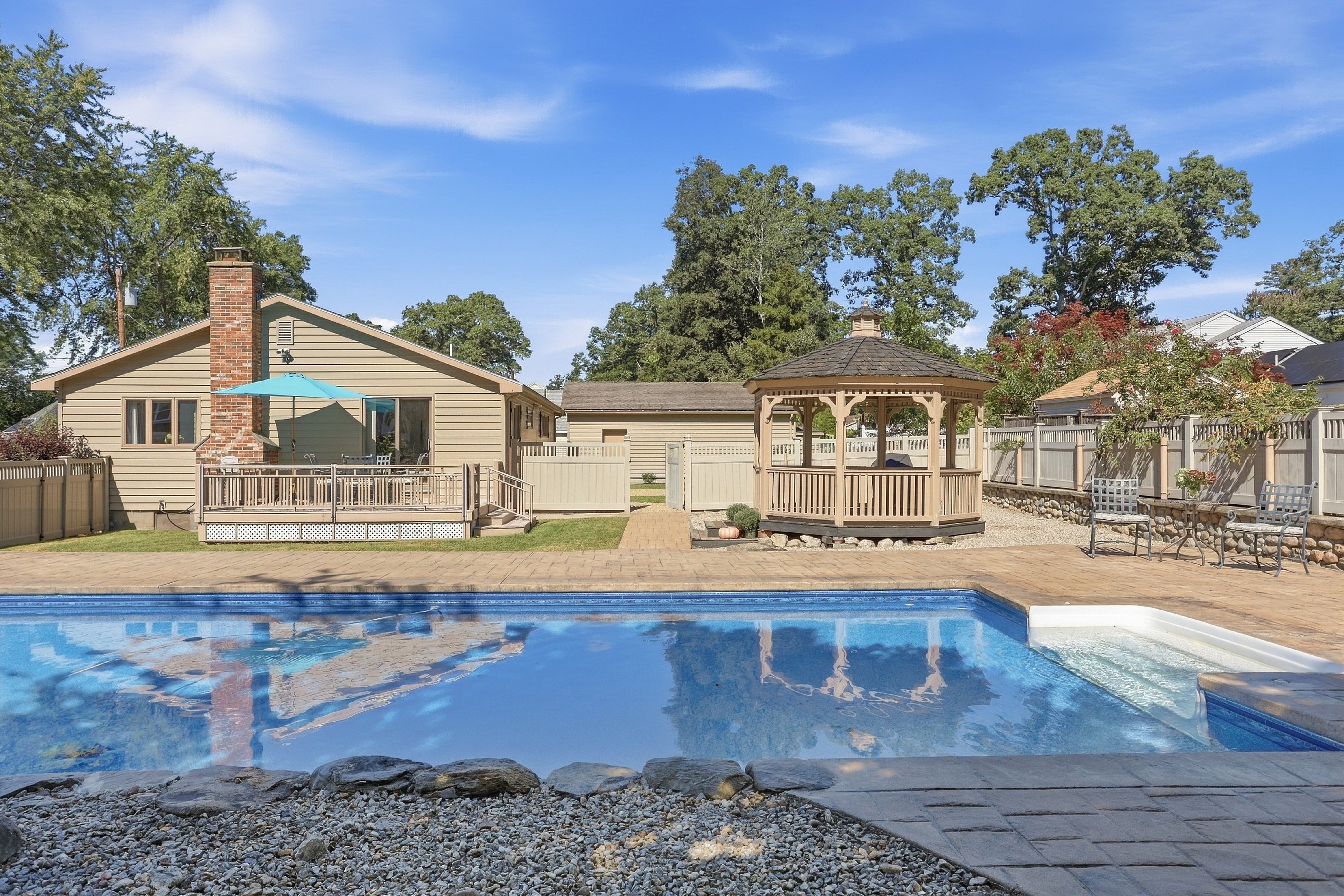  4 Nevada Road, Burlington, MA 01803 - 物件實景