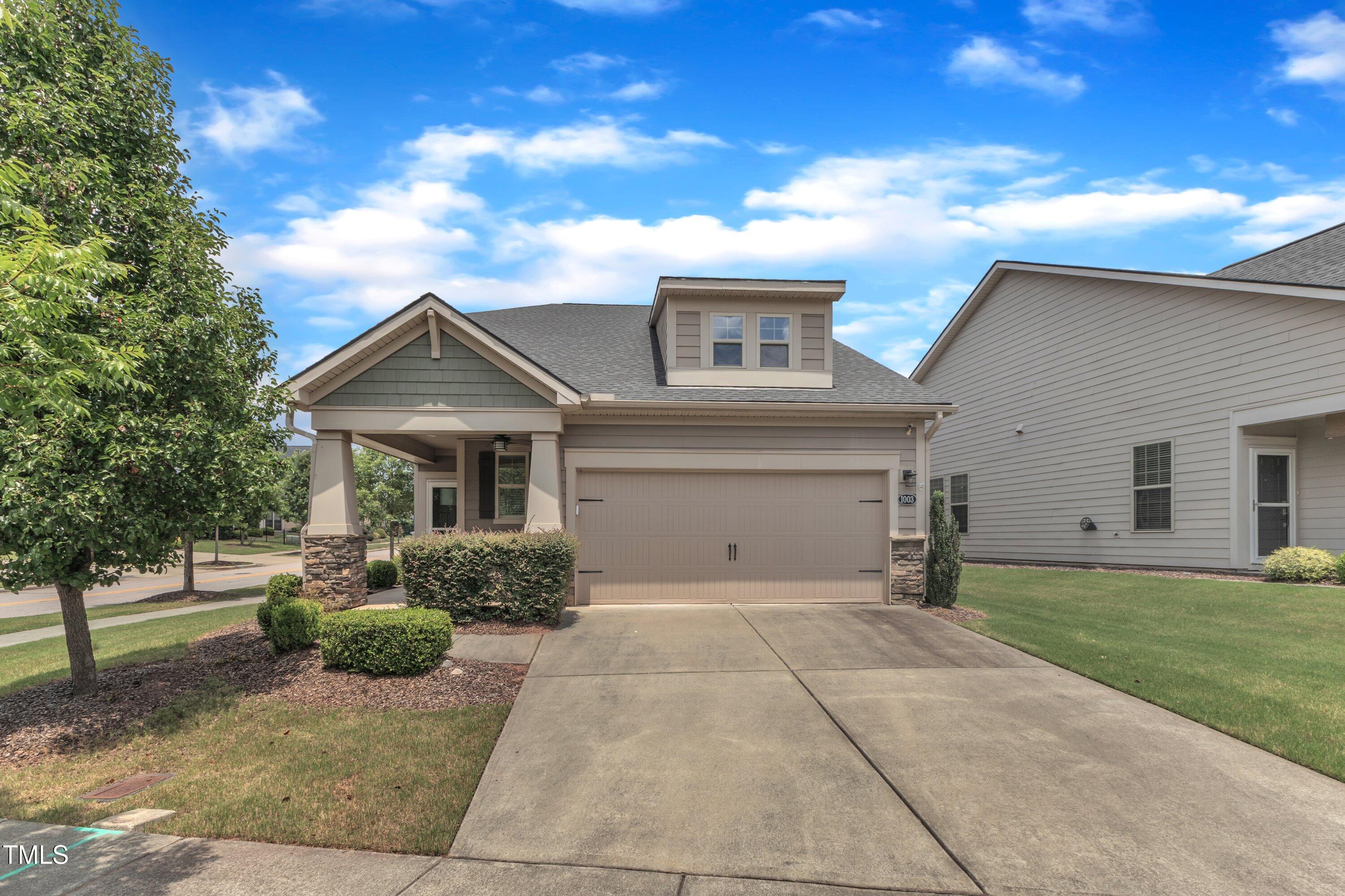 Durham, North Carolina, 27703, United States, 2 Bedrooms Bedrooms, ,2 BathroomsBathrooms,Residential,For Sale,1882419