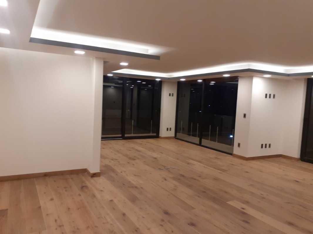 Mandarinas, Atizapán de Zaragoza, Estado de México, 52938, Mexico, 4 Bedrooms Bedrooms, ,5 BathroomsBathrooms,Residential,For Sale,Mandarinas,1443737