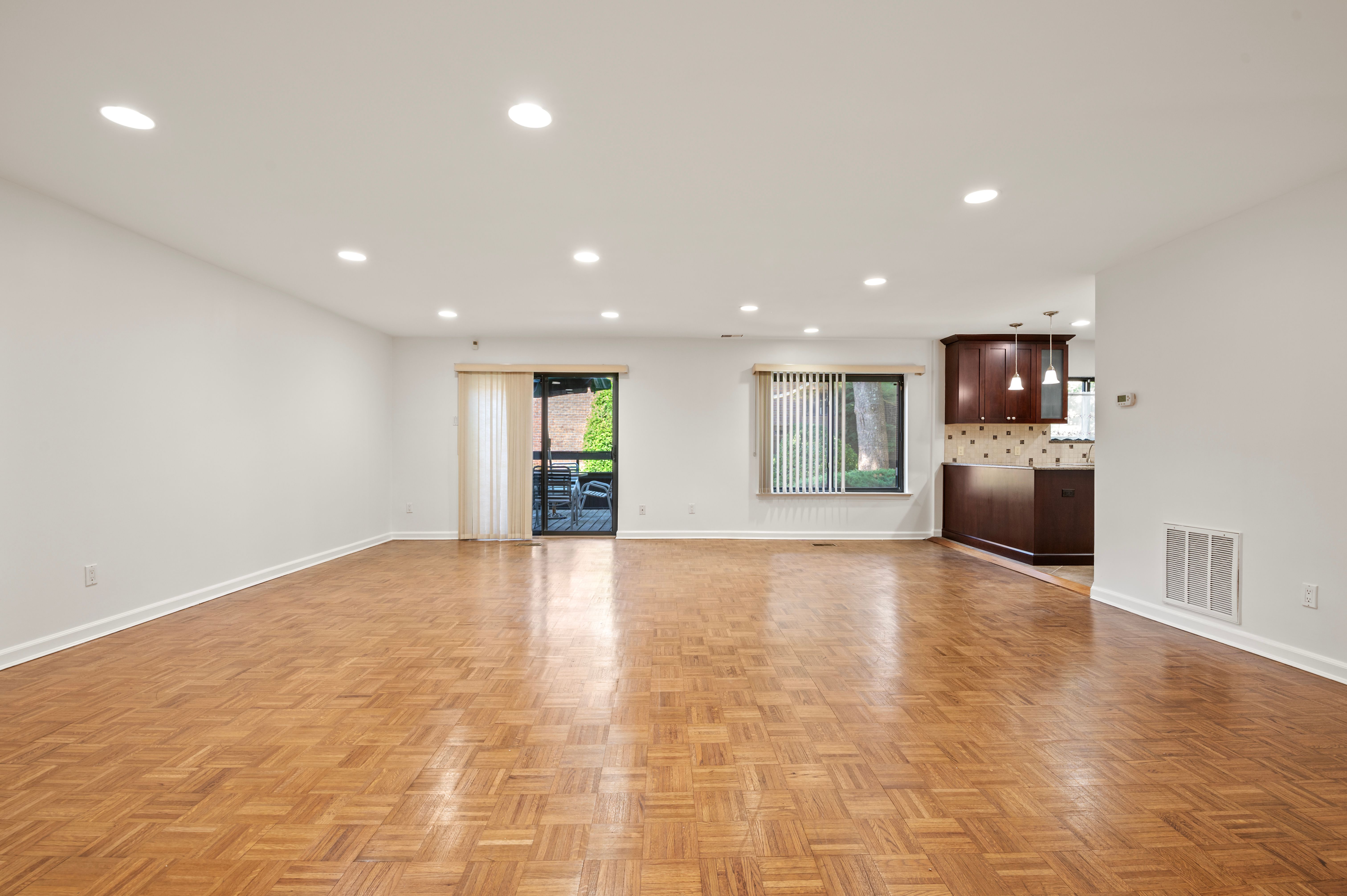  60 Pheasant Run, Roslyn, NY, 11576 - 物件實景