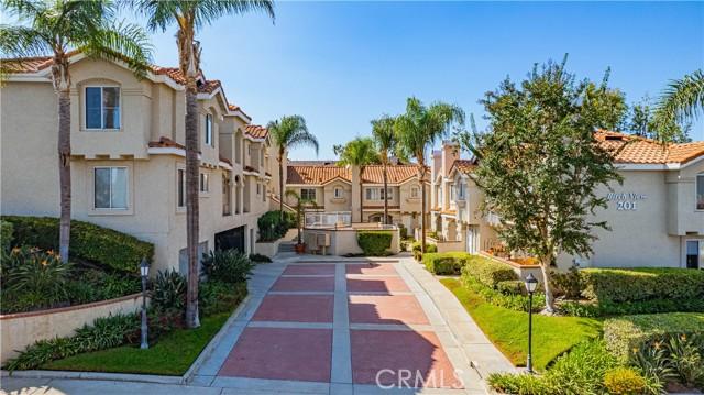 Brea, California, 92821, United States, 2 Bedrooms Bedrooms, ,3 BathroomsBathrooms,Residential,For Sale,1963215