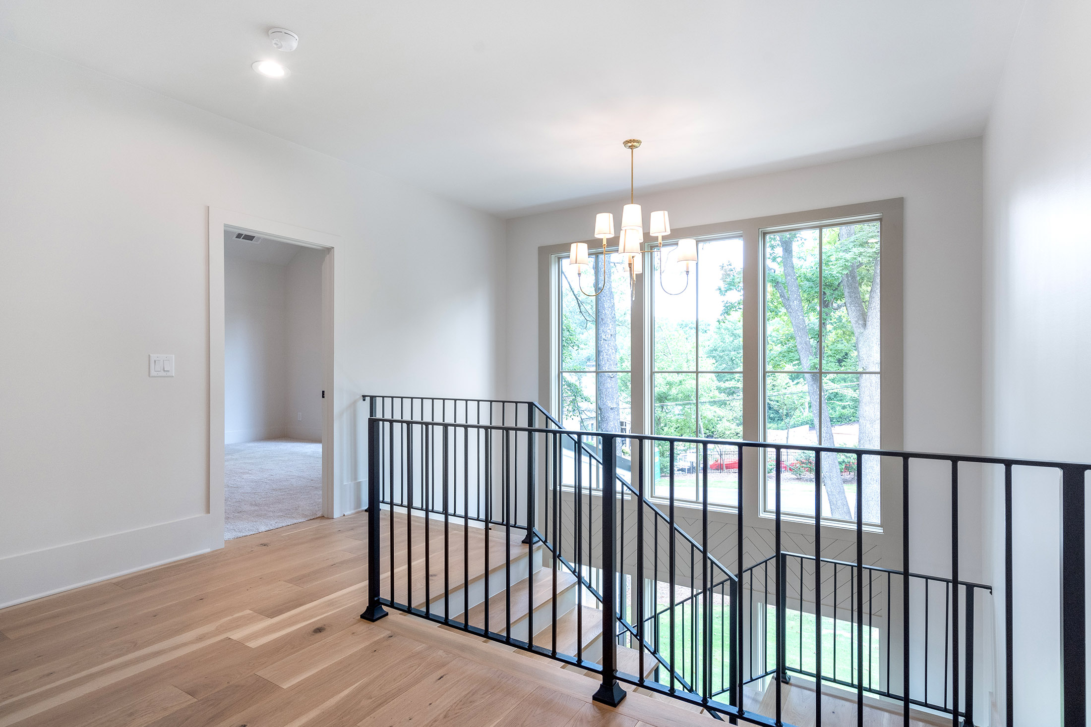  Set in the Heart of Hammond Hills in Sandy Springs - 物件實景