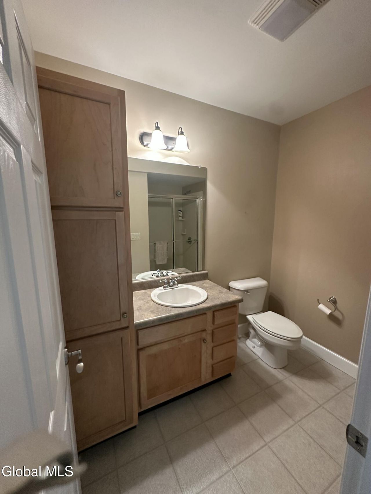 Altamont, New York, 12009, United States, 3 Bedrooms Bedrooms, ,3 BathroomsBathrooms,Residential,For Sale,1988112