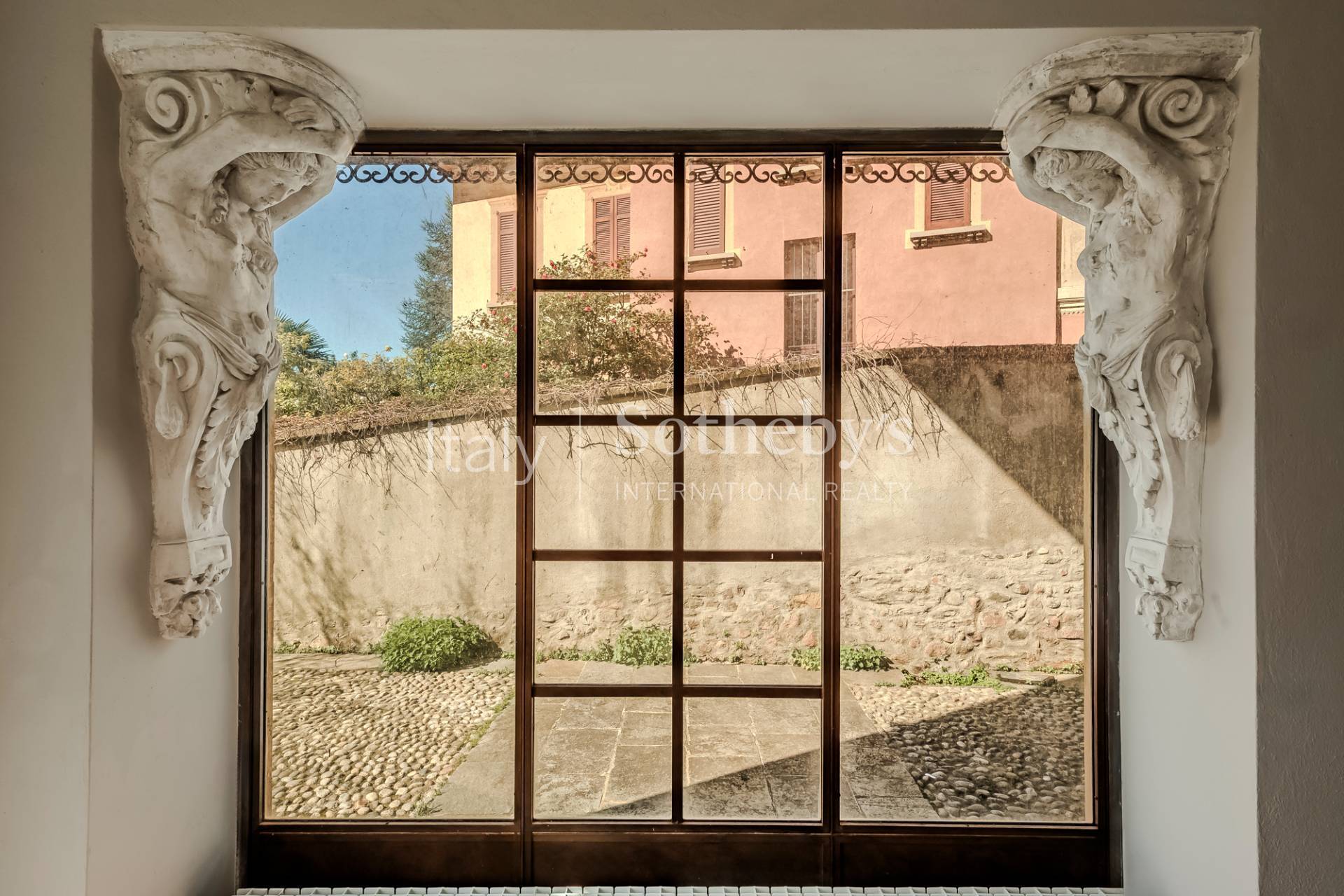  Liberty villa in the prestigious Sant