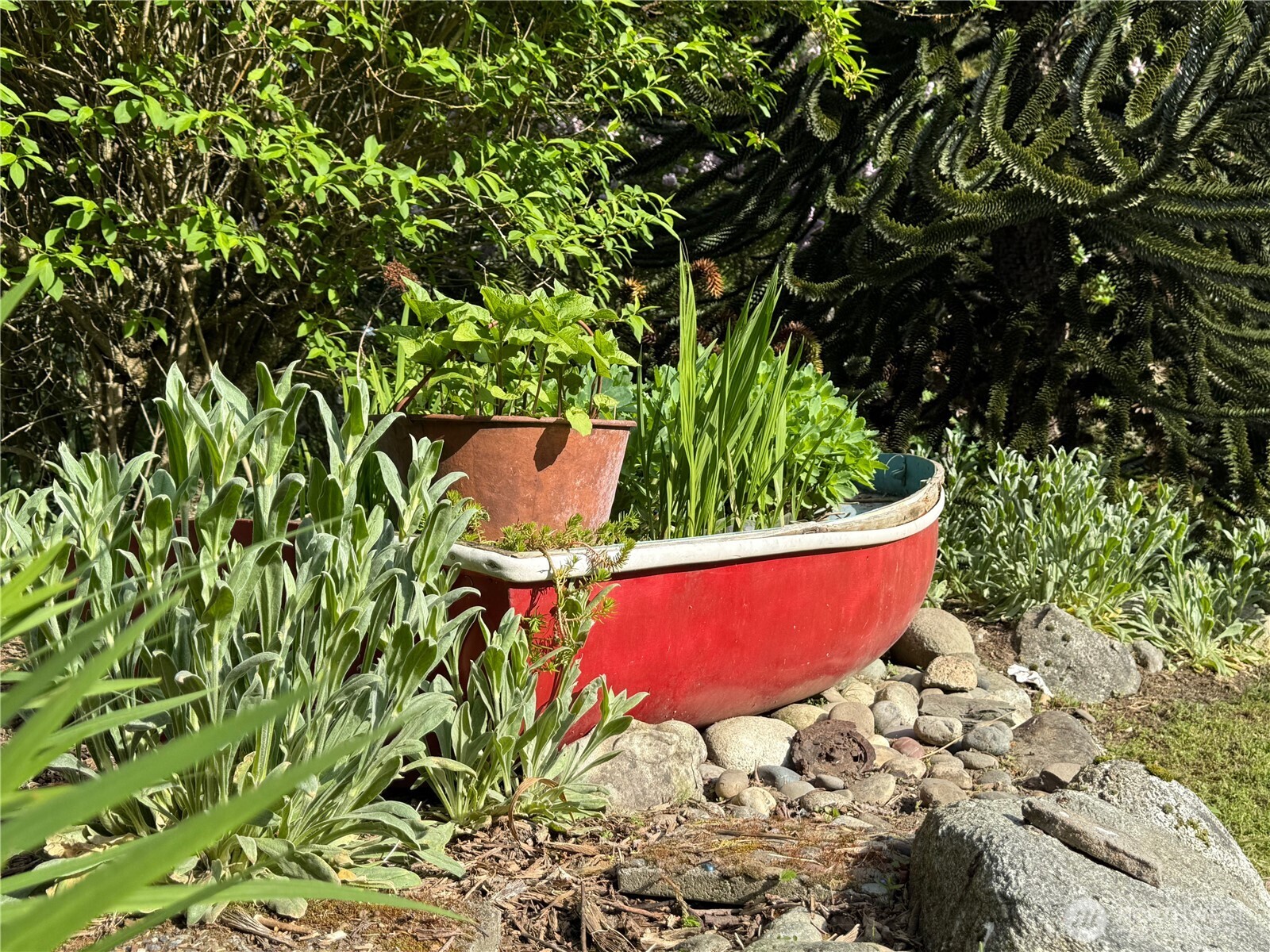 Hat Island, Washington, 98206, United States, 2 Bedrooms Bedrooms, ,2 BathroomsBathrooms,Residential,For Sale,1975923