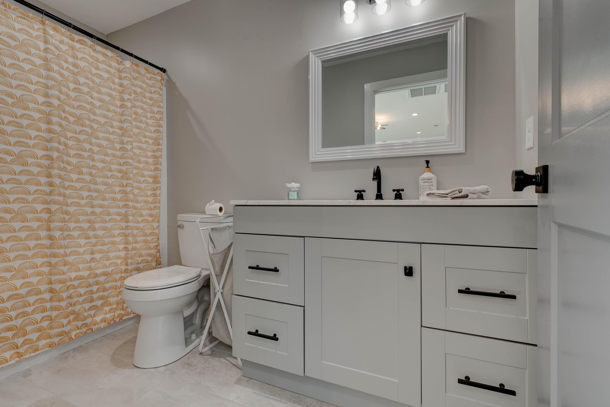 Richmond, Kentucky, 40475, United States, 4 Bedrooms Bedrooms, ,6 BathroomsBathrooms,Residential,For Sale,1971513