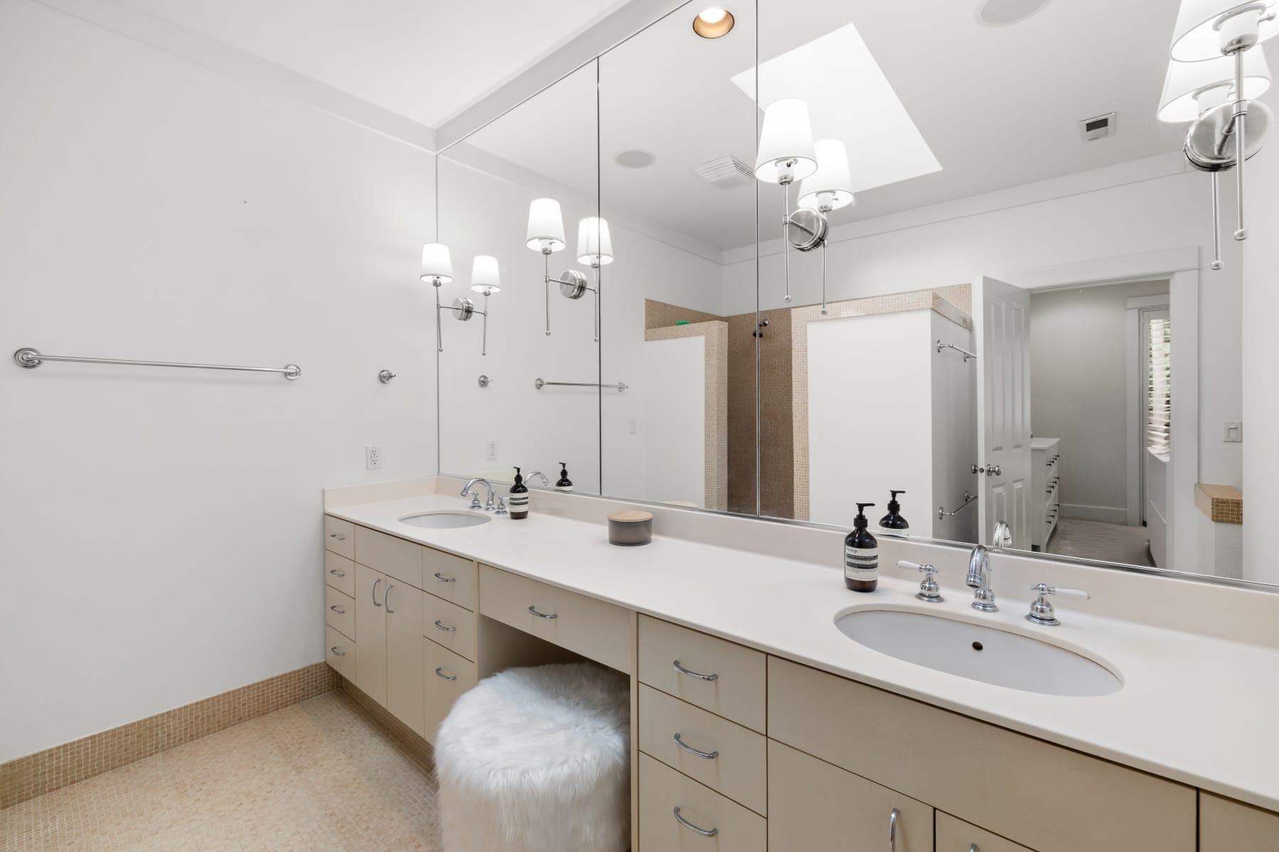  3426 SW ARNOLD ST Portland, OR 97219 - 物件實景