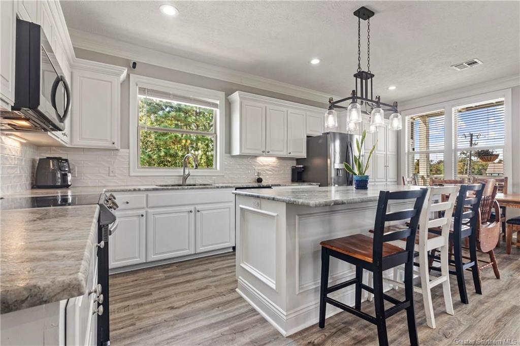 Lake Charles, Louisiana, 70611, United States, 4 Bedrooms Bedrooms, ,2 BathroomsBathrooms,Residential,For Sale,1980558