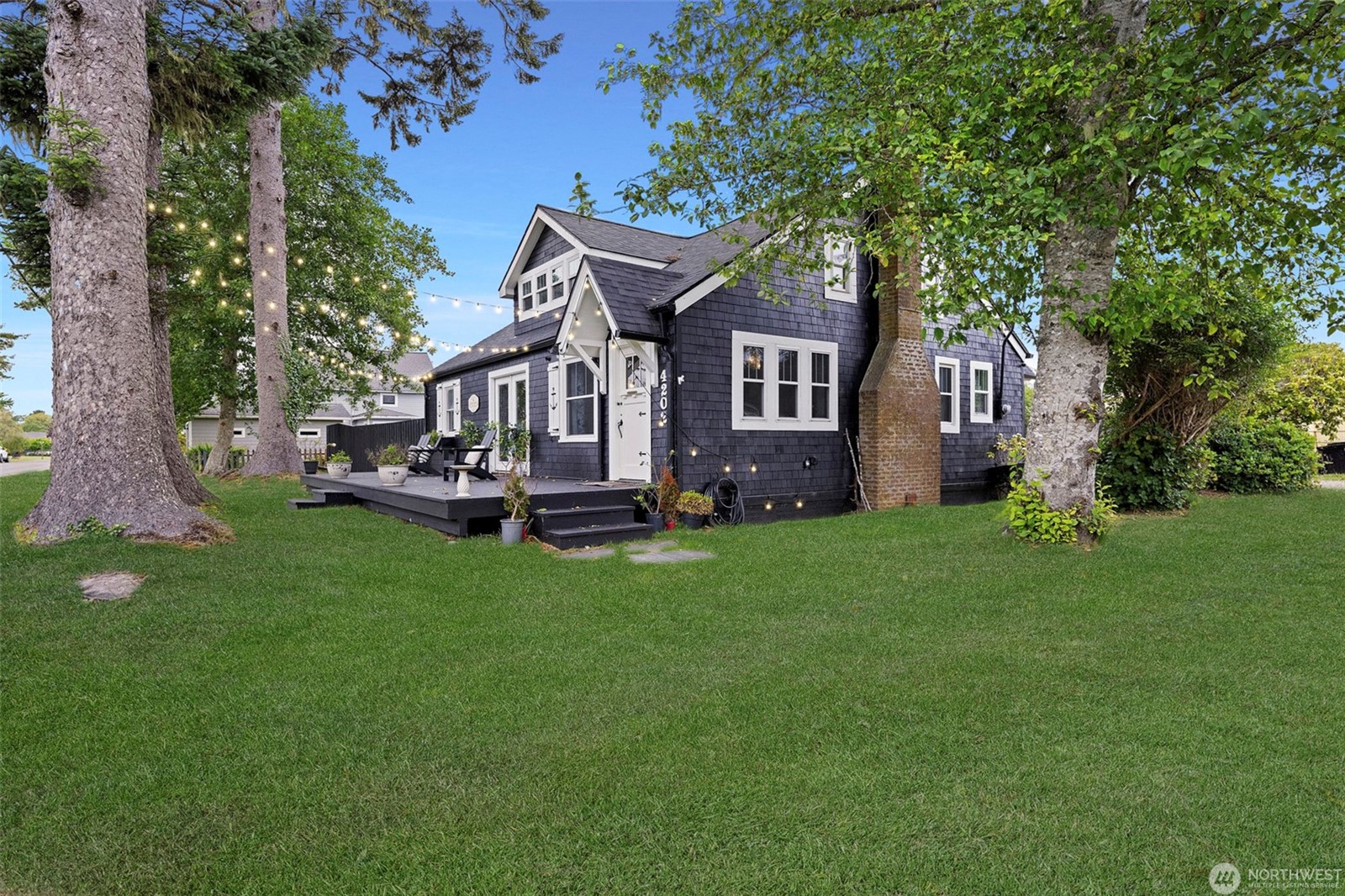 Seaview, Washington, 98641, United States, 2 Bedrooms Bedrooms, ,1 BathroomBathrooms,Residential,For Sale,1982680