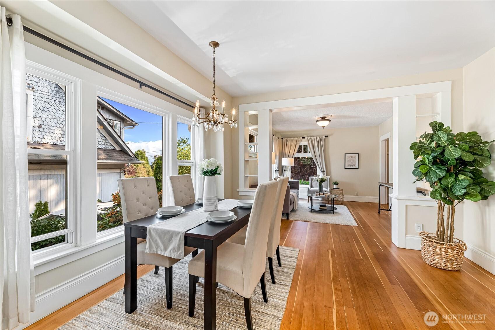 SEATTLE, Washington, 98103, United States, 4 Bedrooms Bedrooms, ,2 BathroomsBathrooms,Residential,For Sale,1874461