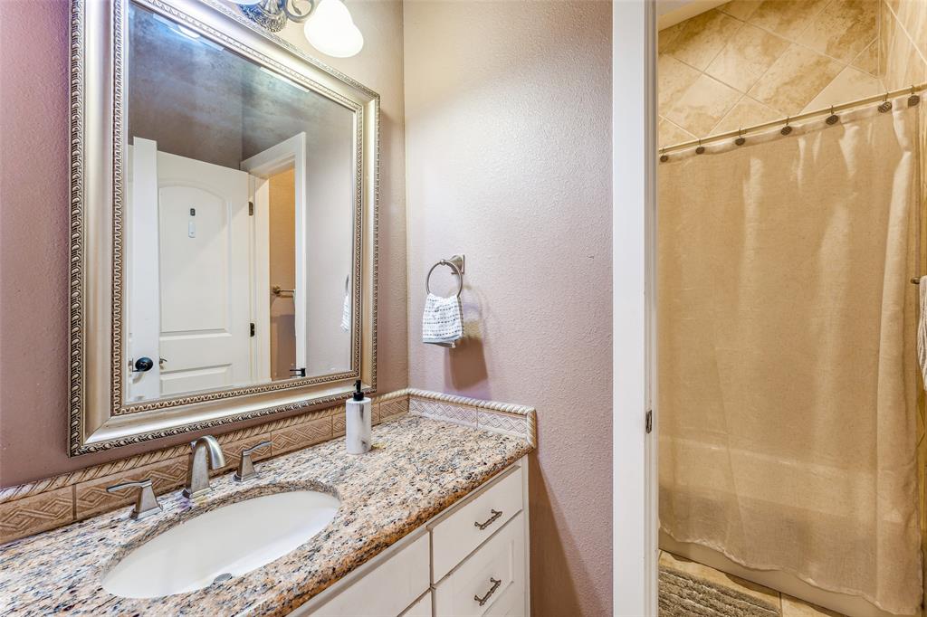 Granbury, Texas, 76048, United States, 4 Bedrooms Bedrooms, ,3 BathroomsBathrooms,Residential,For Sale,1978799