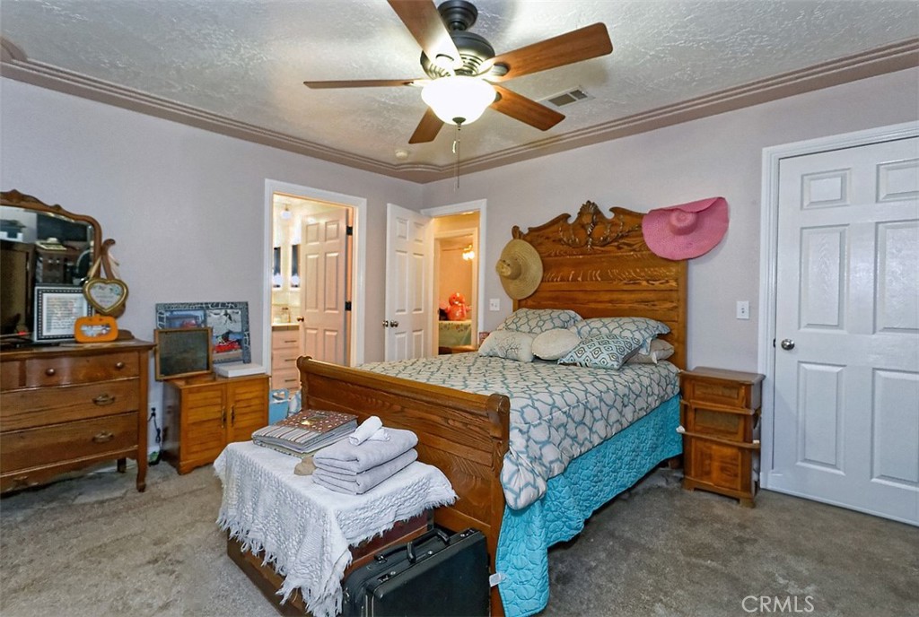 Oak Hills, California, 92344, United States, 4 Bedrooms Bedrooms, ,3 BathroomsBathrooms,Residential,For Sale,1942623