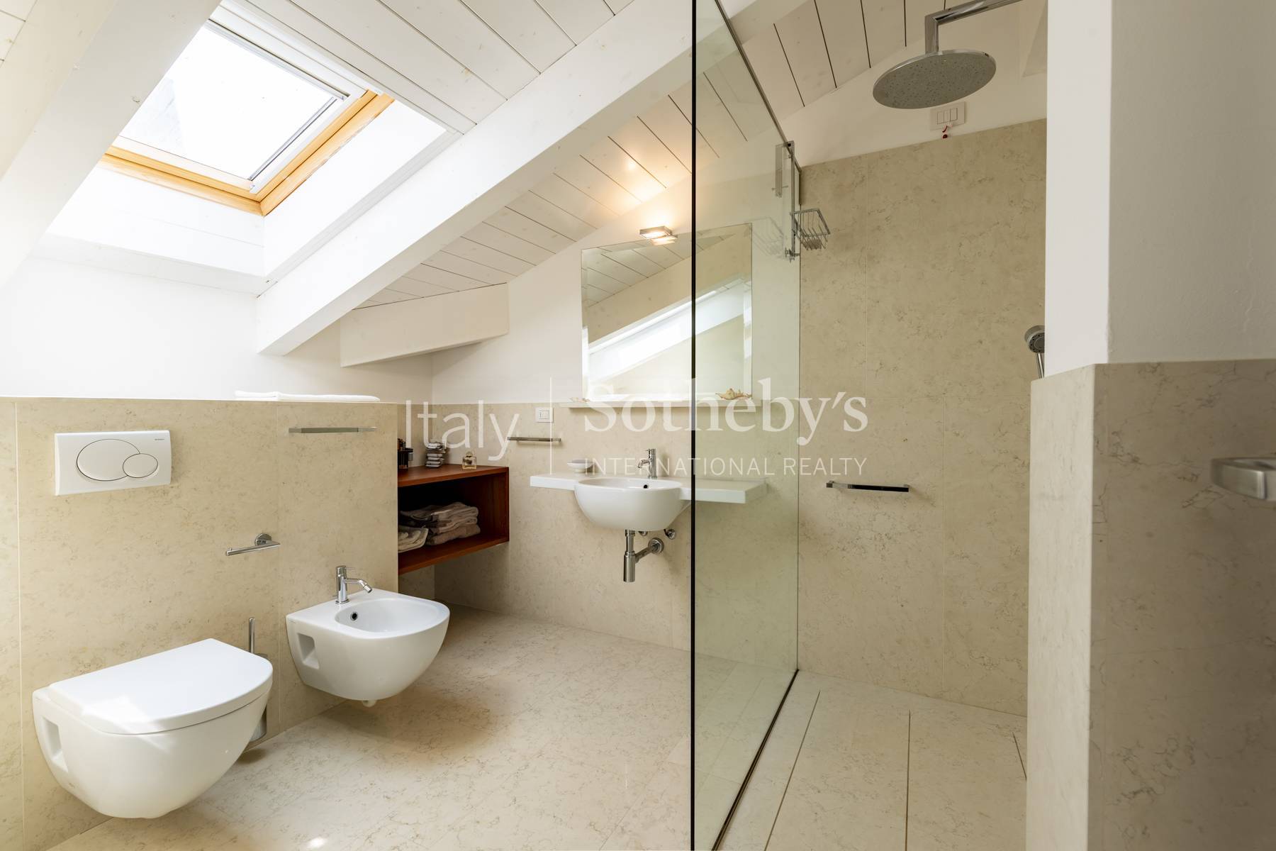  Modern penthouse with spectacular sea view in Grado - 物件實景