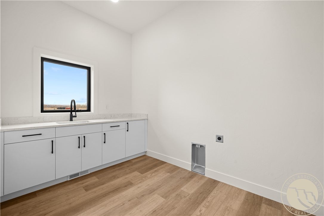 Billings, Montana, 59106, United States, 4 Bedrooms Bedrooms, ,6 BathroomsBathrooms,Residential,For Sale,2048624