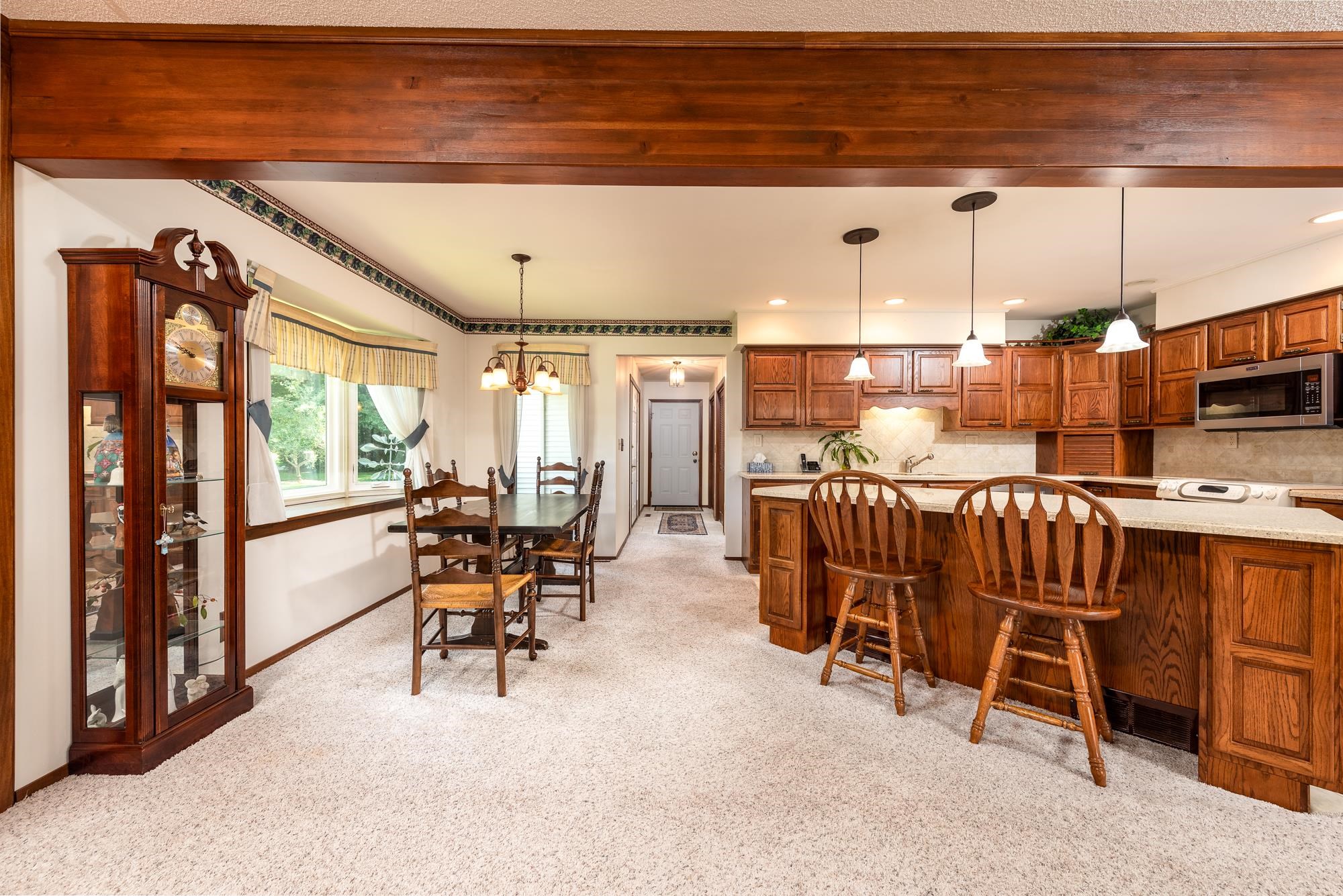 Sanford, Michigan, 48657, United States, 3 Bedrooms Bedrooms, ,3 BathroomsBathrooms,Residential,For Sale,1873518
