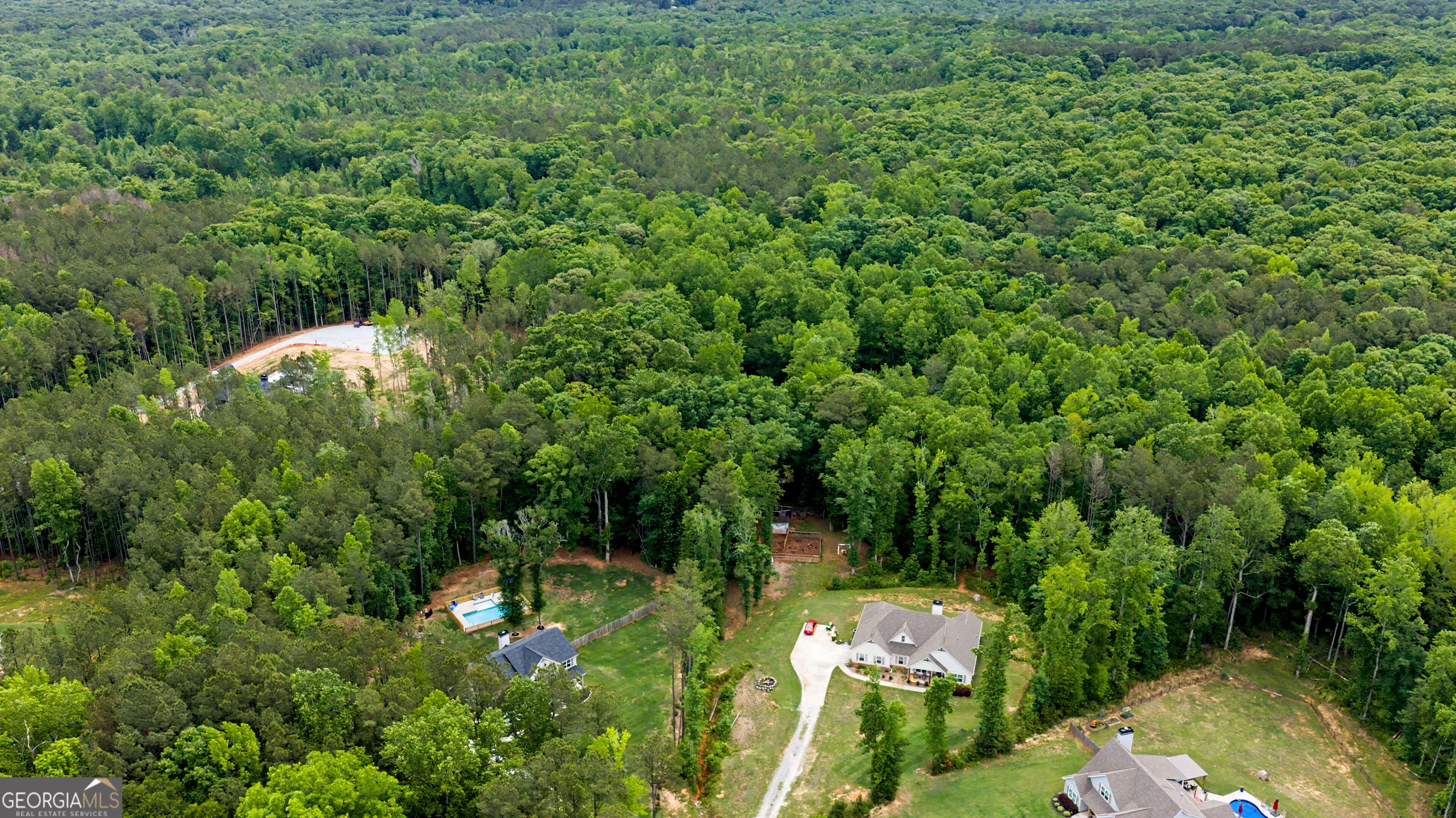 Moreland, Georgia, 30259, United States, 4 Bedrooms Bedrooms, ,3 BathroomsBathrooms,Residential,For Sale,2017822