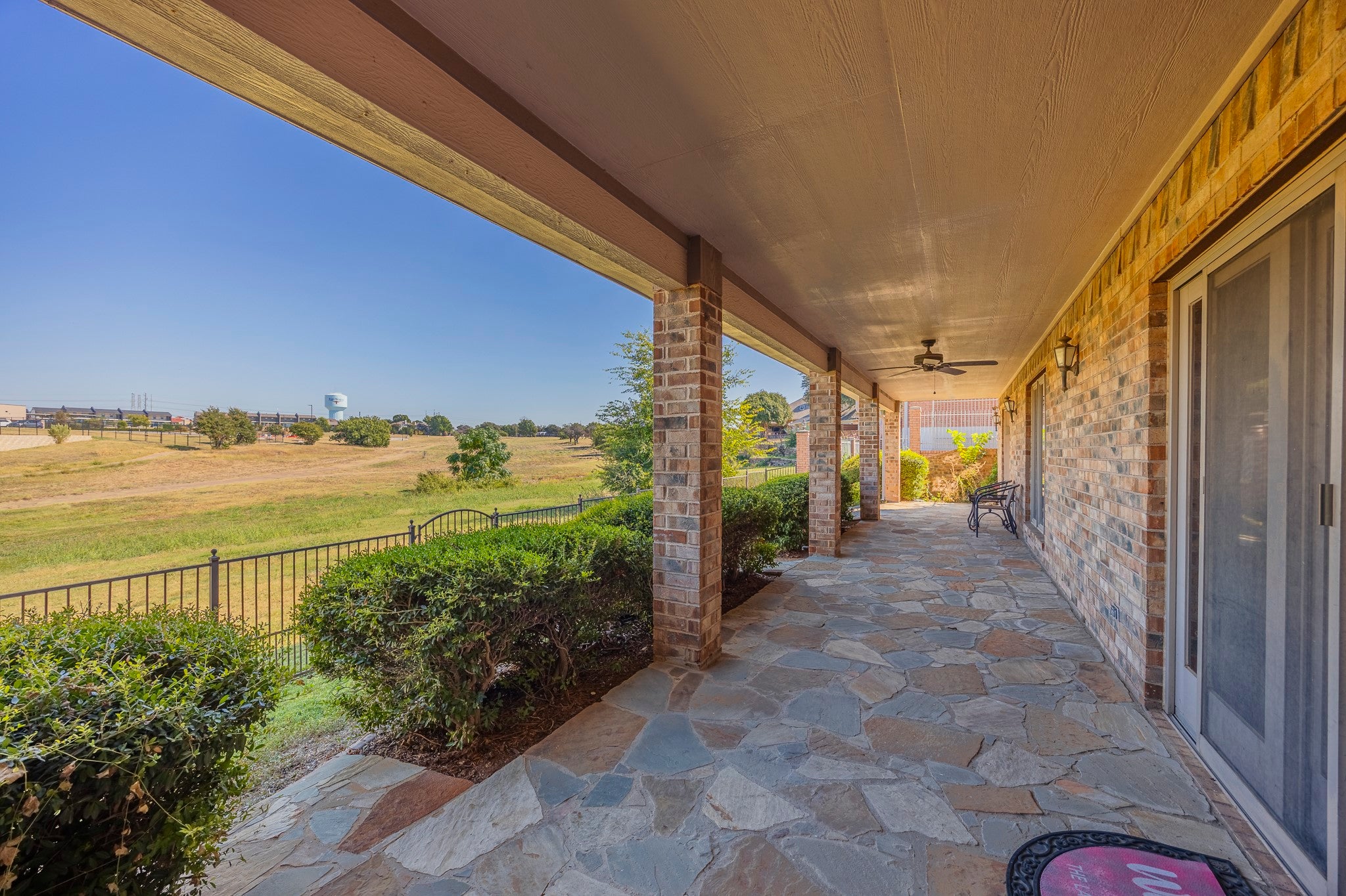 Fort Worth, Texas, 76179, United States, 4 Bedrooms Bedrooms, ,3 BathroomsBathrooms,Residential,For Sale,1981594