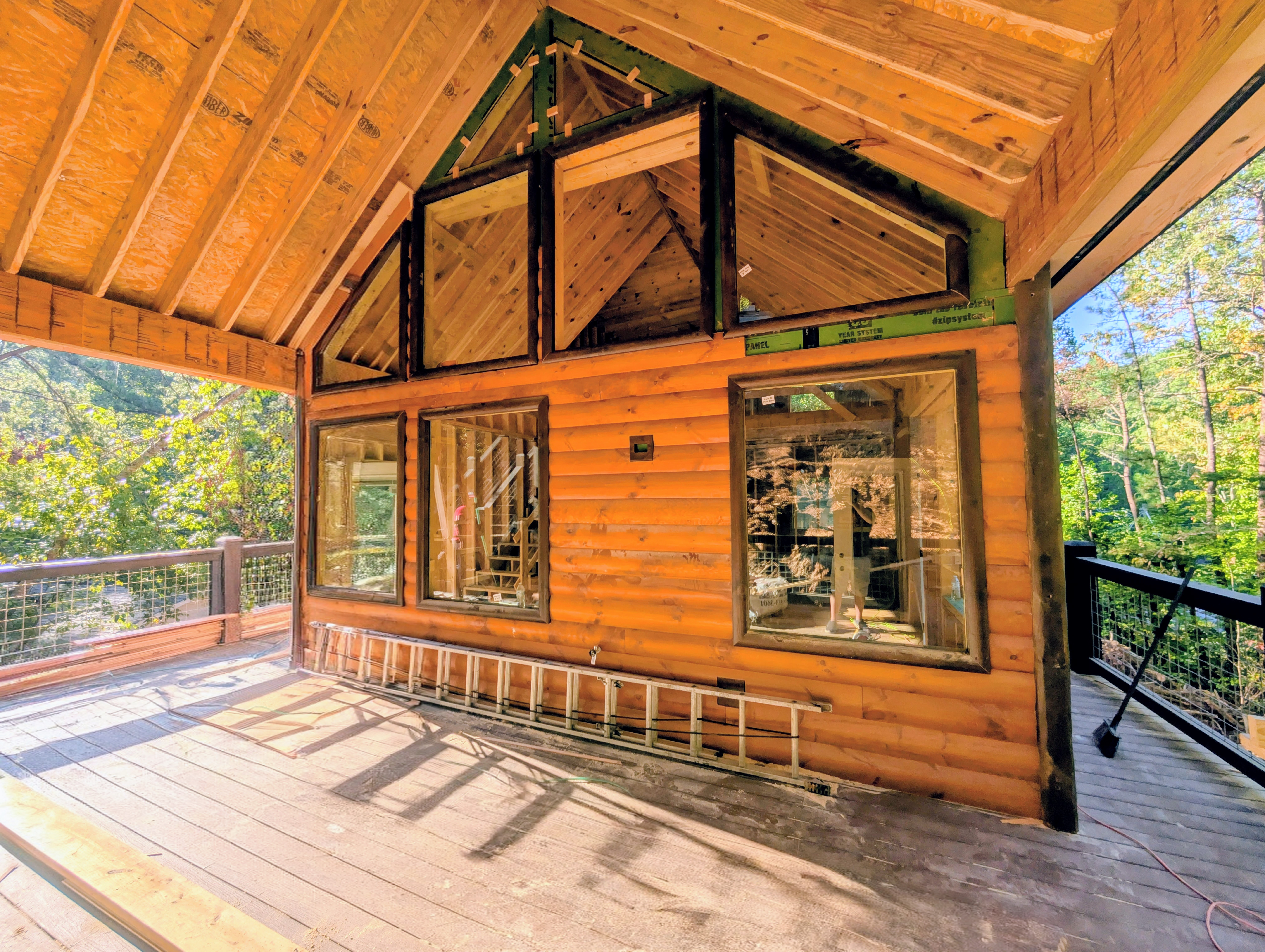 Sevierivlle, Tennessee, 37876, United States, 1 Bedroom Bedrooms, ,2 BathroomsBathrooms,Residential,For Sale,1974946