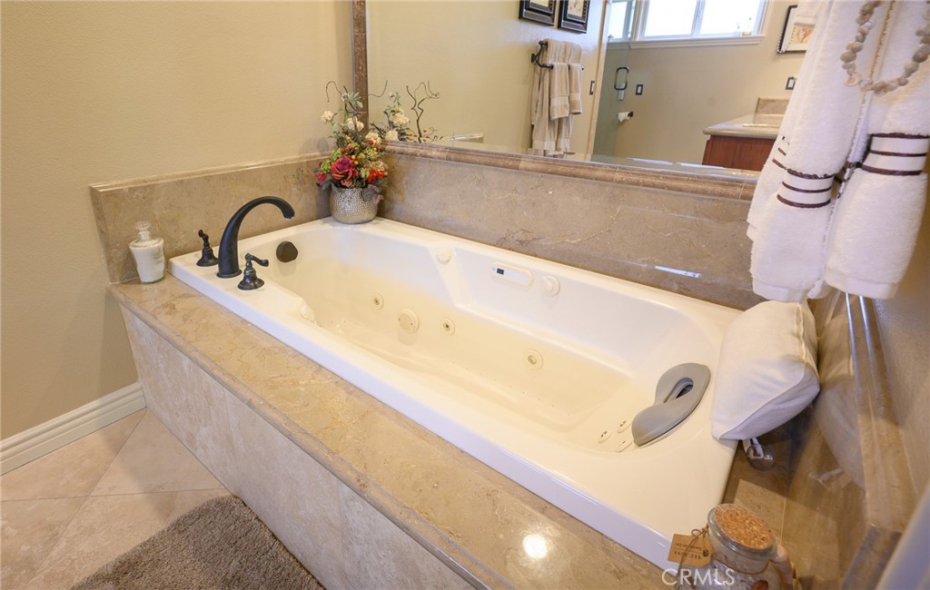 Canyon Lake, California, 92587, United States, 3 Bedrooms Bedrooms, ,2 BathroomsBathrooms,Residential,For Sale,1945004