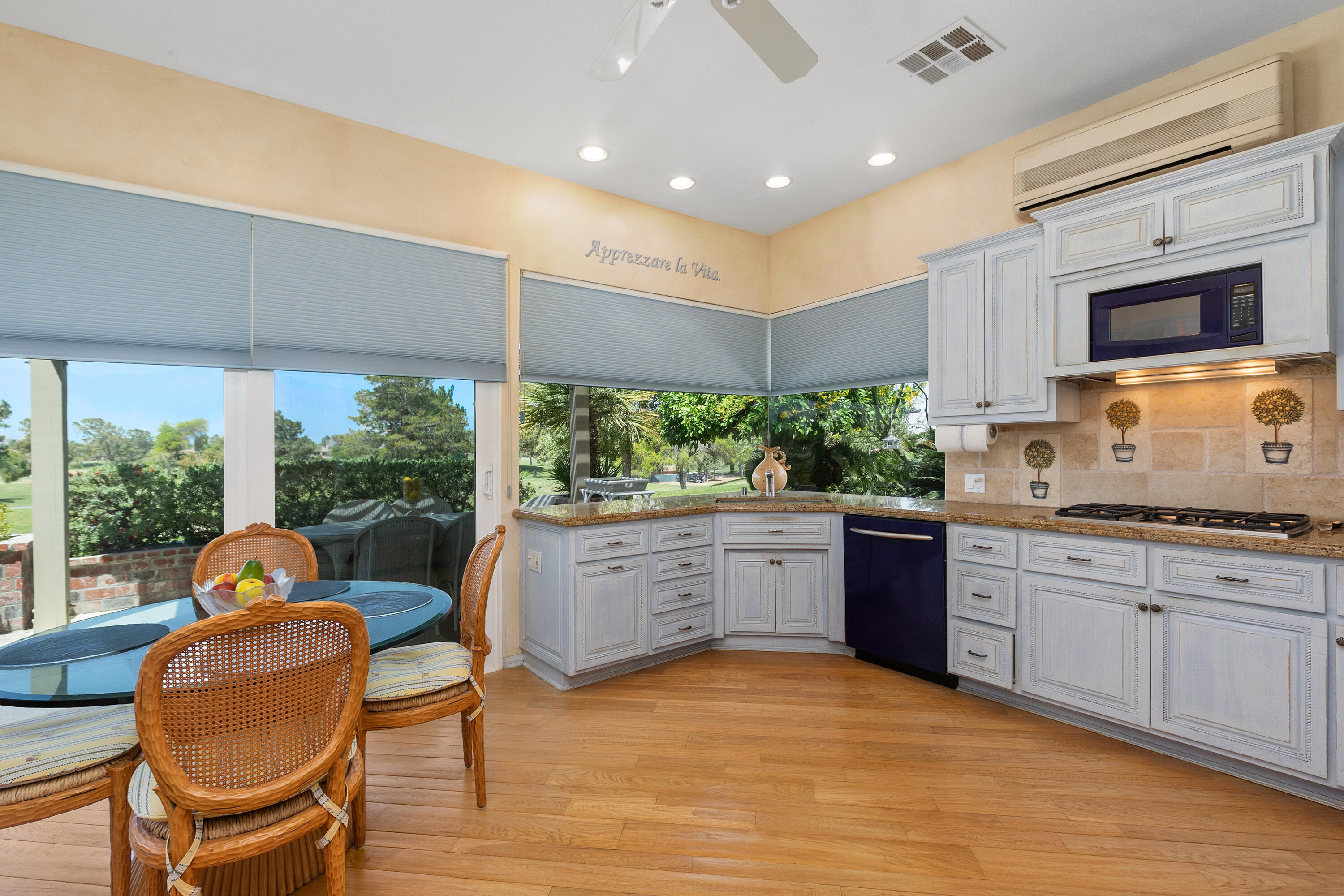 Rancho Mirage, California, 92270, United States, 4 Bedrooms Bedrooms, ,3 BathroomsBathrooms,Residential,For Sale,2000701