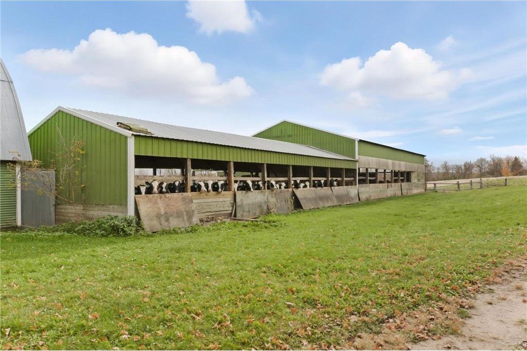 Holdingford, Minnesota, 56340, United States, 5 Bedrooms Bedrooms, ,2 BathroomsBathrooms,Residential,For Sale,1977131