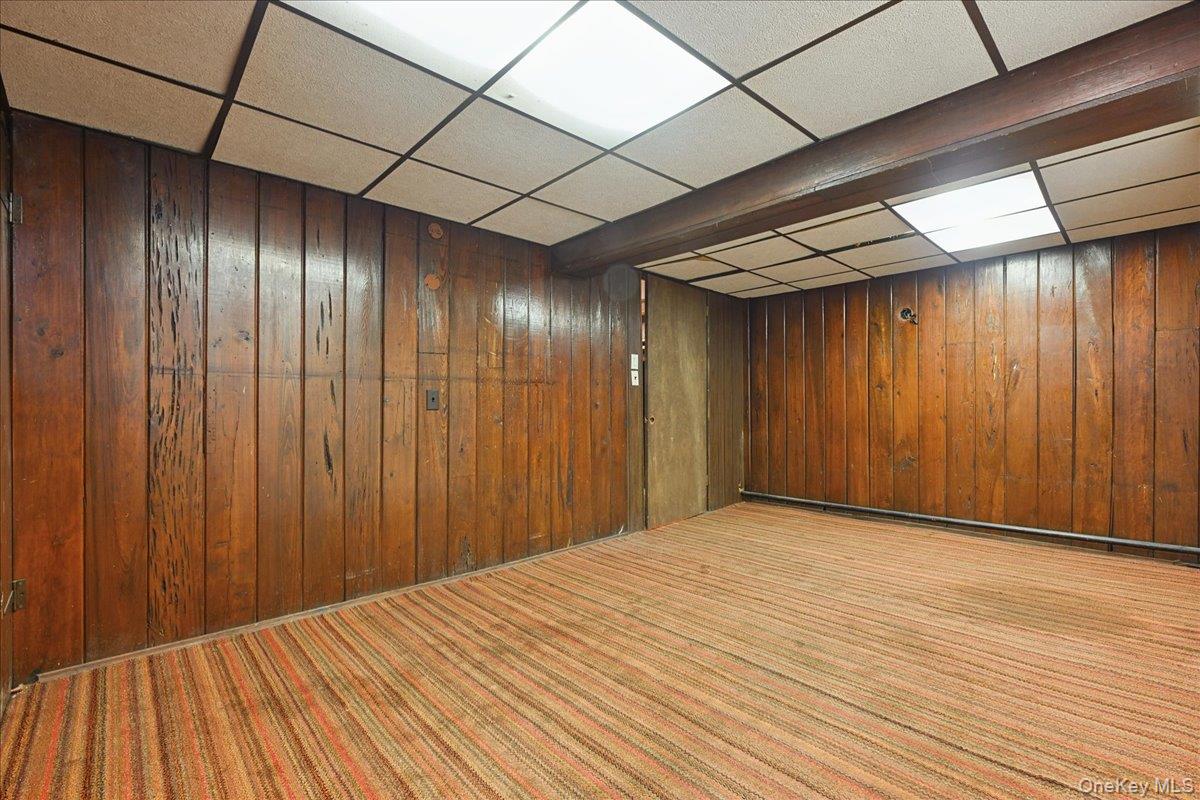 Valley Stream, New York, 11581, United States, 3 Bedrooms Bedrooms, ,2 BathroomsBathrooms,Residential,For Sale,1998416