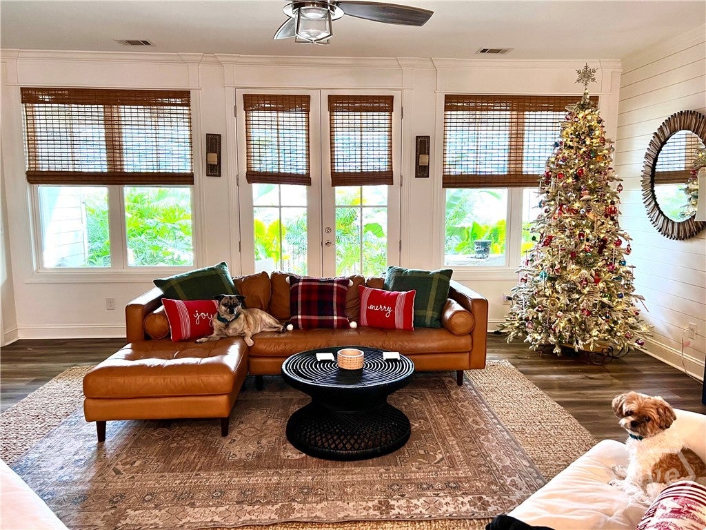 Midway, Georgia, 31320, United States, 4 Bedrooms Bedrooms, ,3 BathroomsBathrooms,Residential,For Sale,1987367