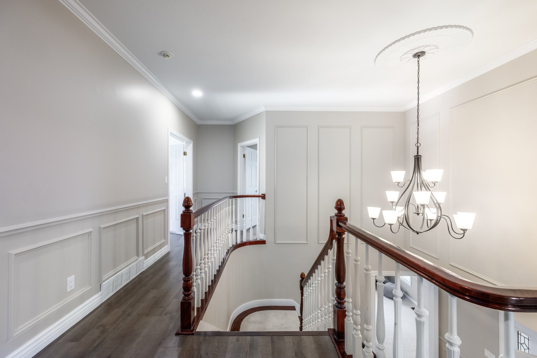  Updated Sandy Home With One of a Kind Location With Unobstructed Mountain Views - 物件實景