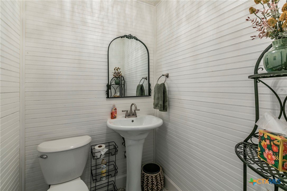 Granger, Texas, 76530, United States, 3 Bedrooms Bedrooms, ,2 BathroomsBathrooms,Residential,For Sale,1923229