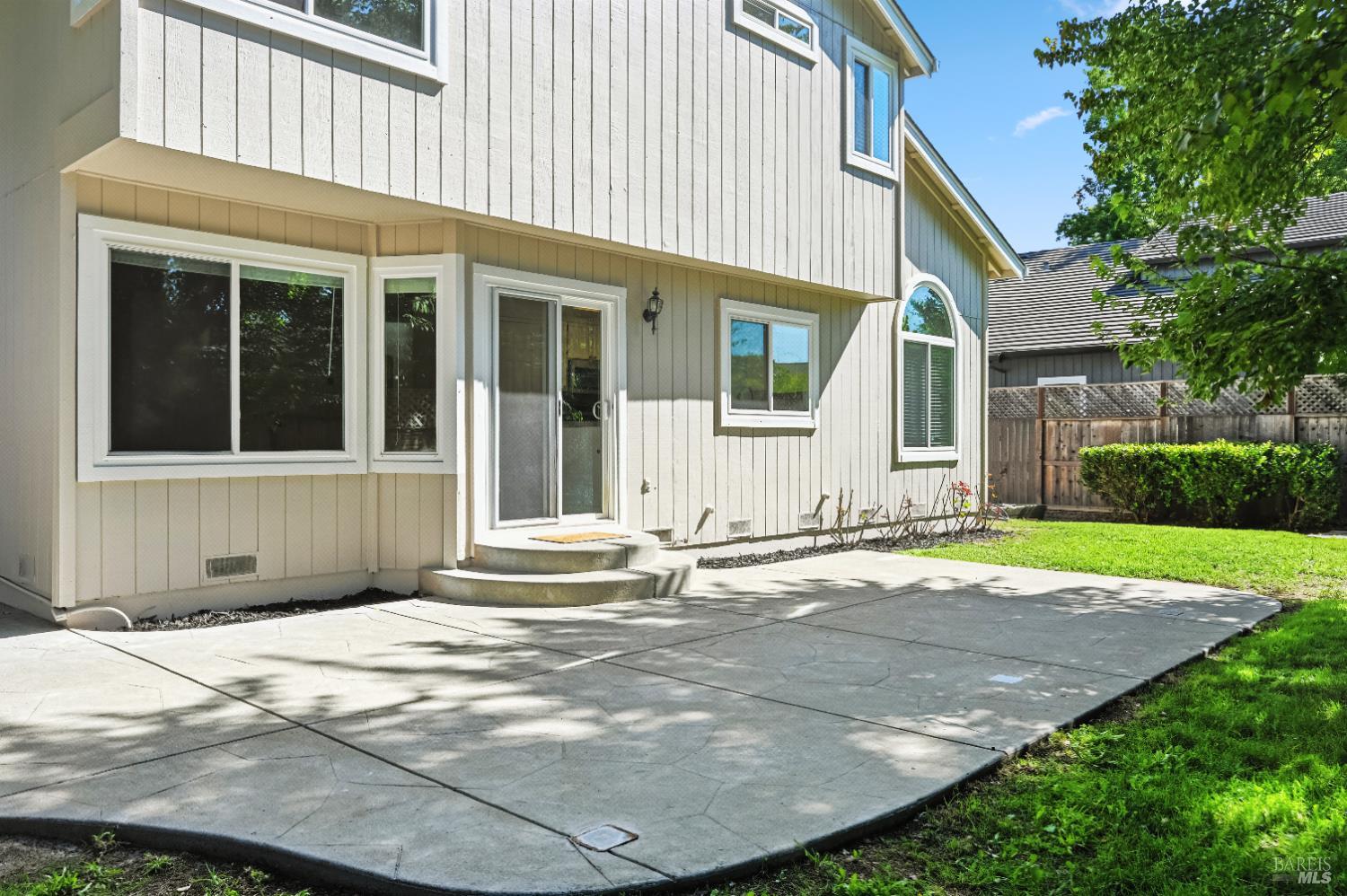 Windsor, California, 95492, United States, 4 Bedrooms Bedrooms, ,3 BathroomsBathrooms,Residential,For Sale,1926215