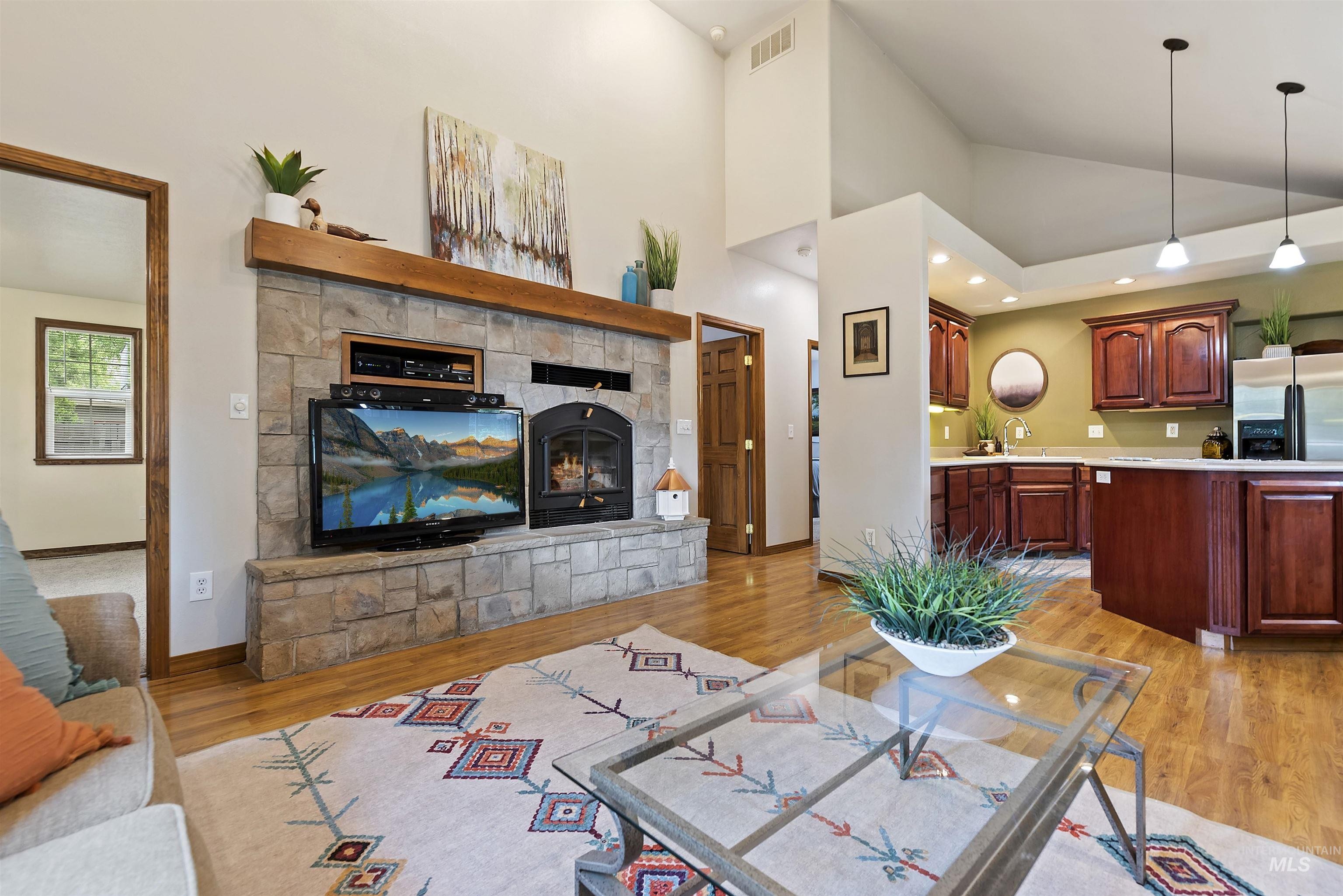 2322 Smith Ave, Boise, Idaho, 83702, United States, 4 Bedrooms Bedrooms, ,3 BathroomsBathrooms,Residential,For Sale,2322 Smith Ave,1433750