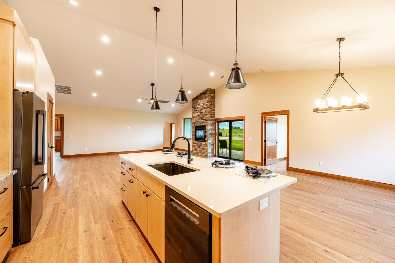 Sheridan, Wyoming, 82801, United States, 4 Bedrooms Bedrooms, ,3 BathroomsBathrooms,Residential,For Sale,1981646