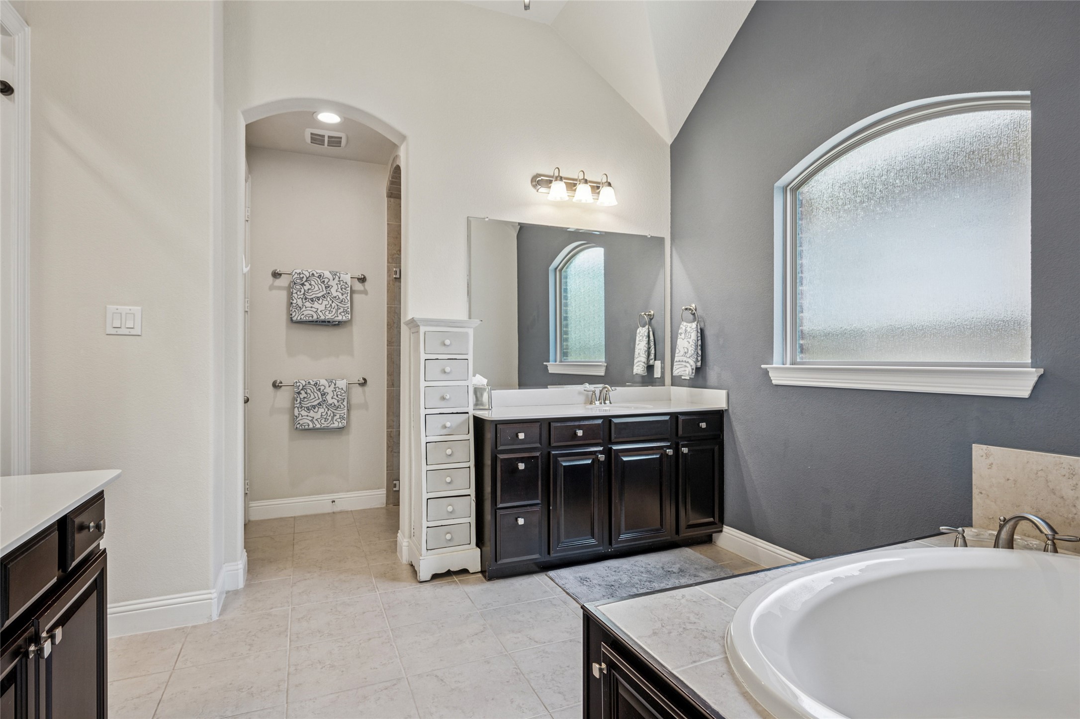 Argyle, Texas, 76226, United States, 4 Bedrooms Bedrooms, ,3 BathroomsBathrooms,Residential,For Sale,1828287