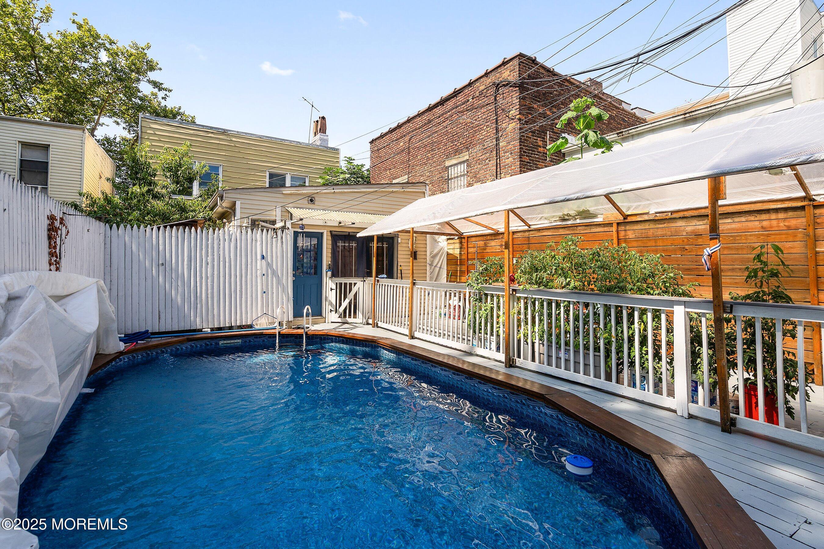 Jersey City, New Jersey, 07307, United States, 7 Bedrooms Bedrooms, ,4 BathroomsBathrooms,Residential,For Sale,1904404