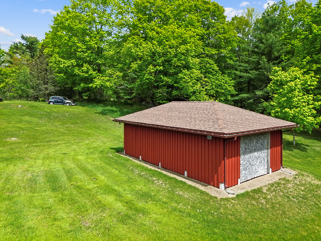 Liberty, Maine, 04949, United States, 2 Bedrooms Bedrooms, ,3 BathroomsBathrooms,Residential,For Sale,1838290