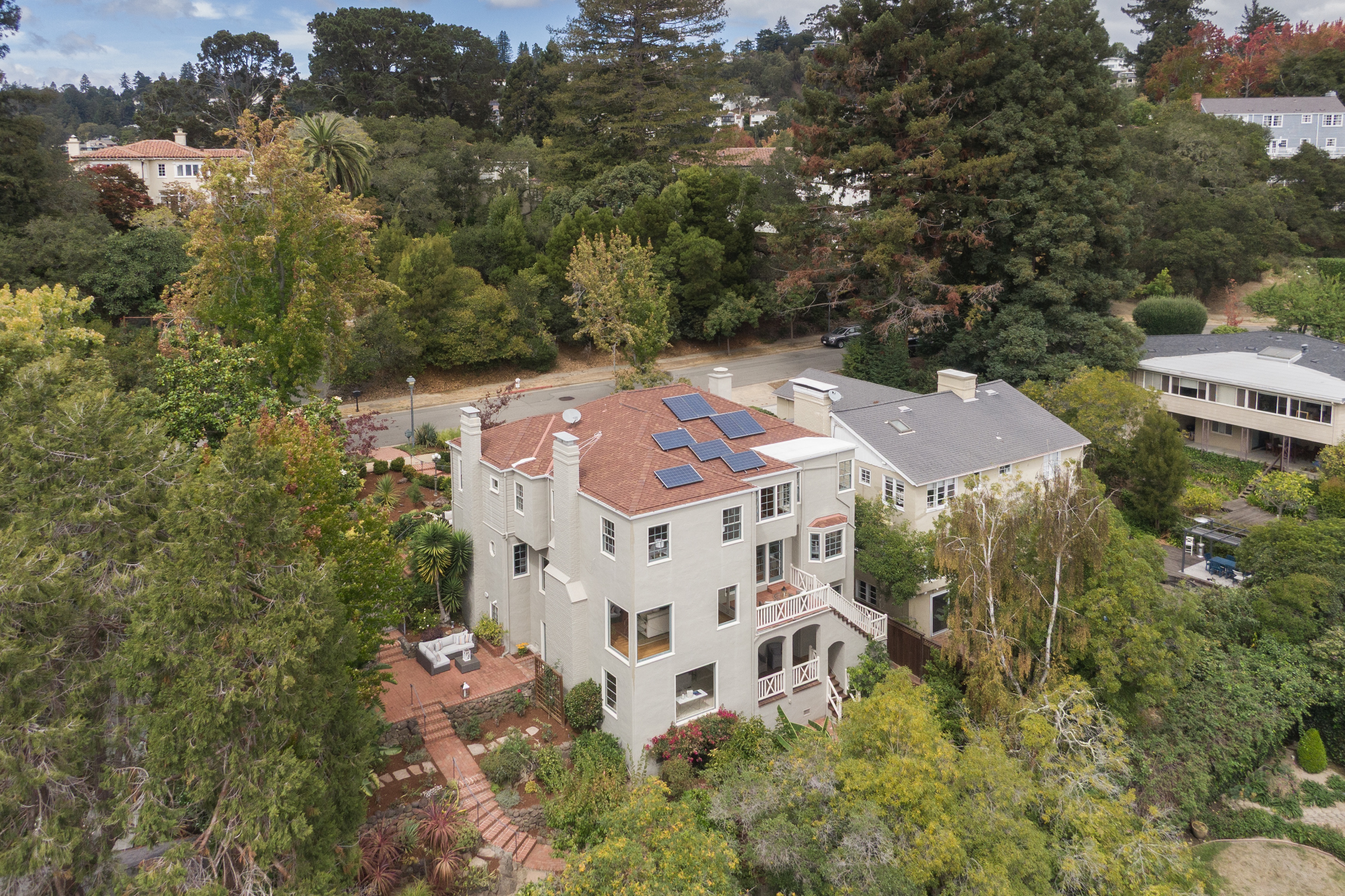  A Cherished Upper Piedmont Estate with Exceptional Views and Gardens - 物件實景