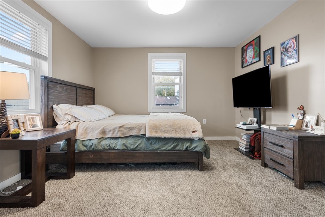 Lawrenceville, Pennsylvania, 15201, United States, ,Residential,For Sale,1988380