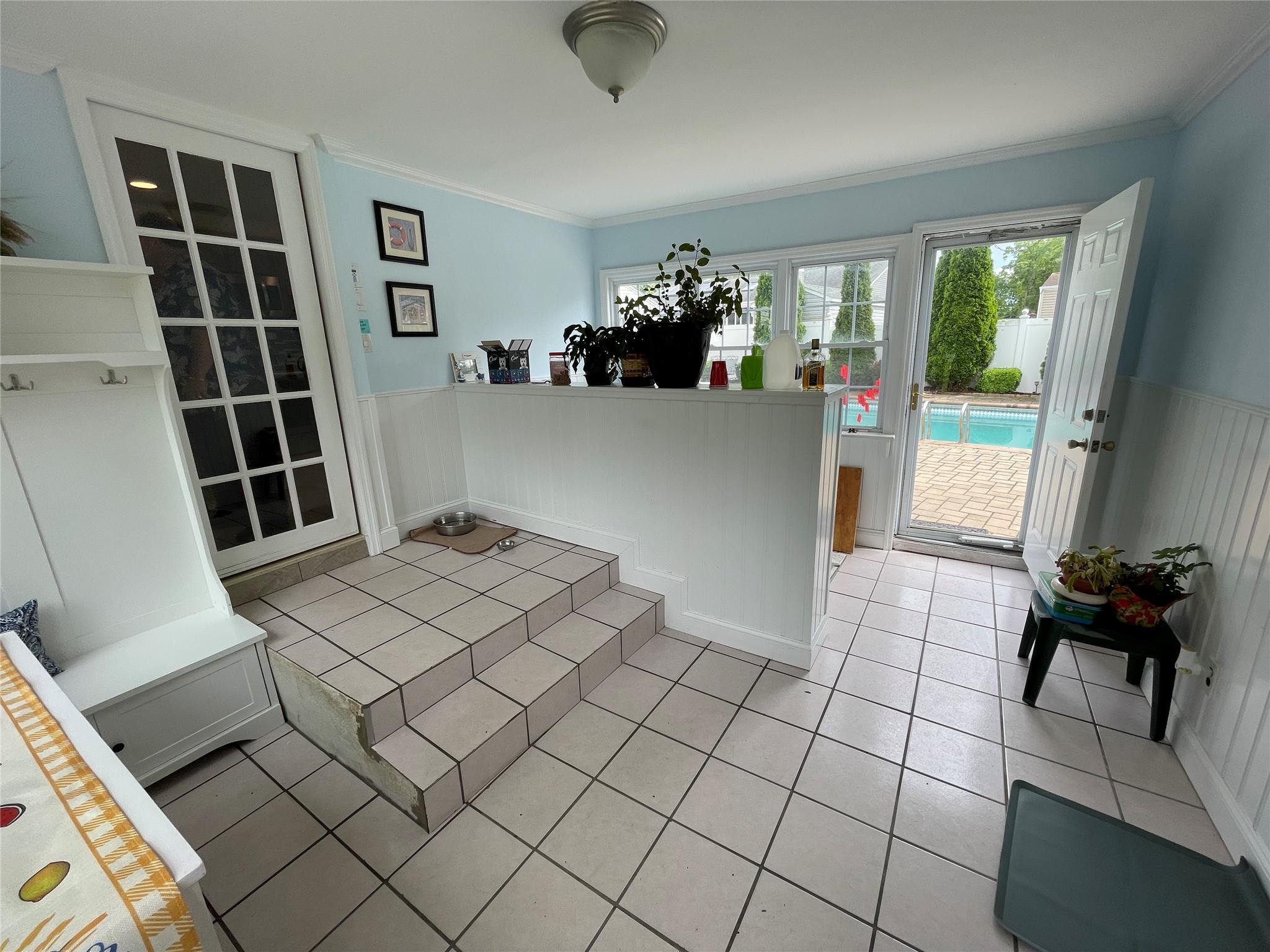 West Islip, New York, 11795, United States, 4 Bedrooms Bedrooms, ,3 BathroomsBathrooms,Residential,For Sale,1869198