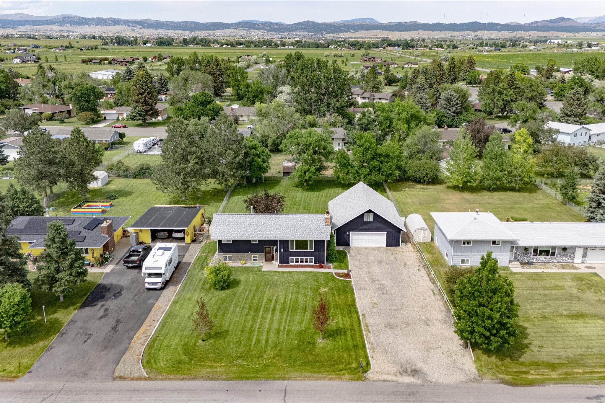 Helena, Montana, 59602, United States, 4 Bedrooms Bedrooms, ,2 BathroomsBathrooms,Residential,For Sale,1875108