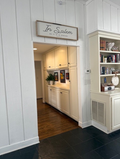 Salem, Virginia, 24153, United States, 4 Bedrooms Bedrooms, ,4 BathroomsBathrooms,Residential,For Sale,1992410